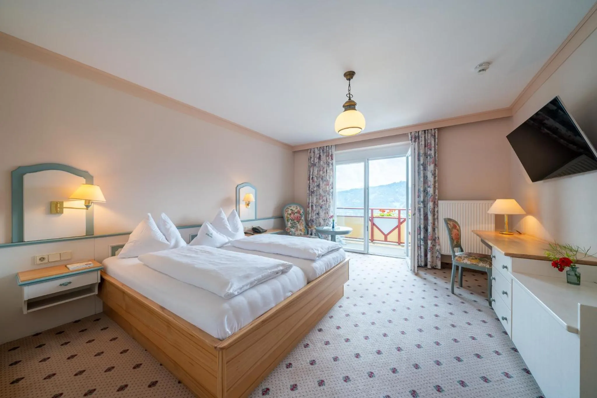 Bedroom, Bed in Hotel Alexanderhof