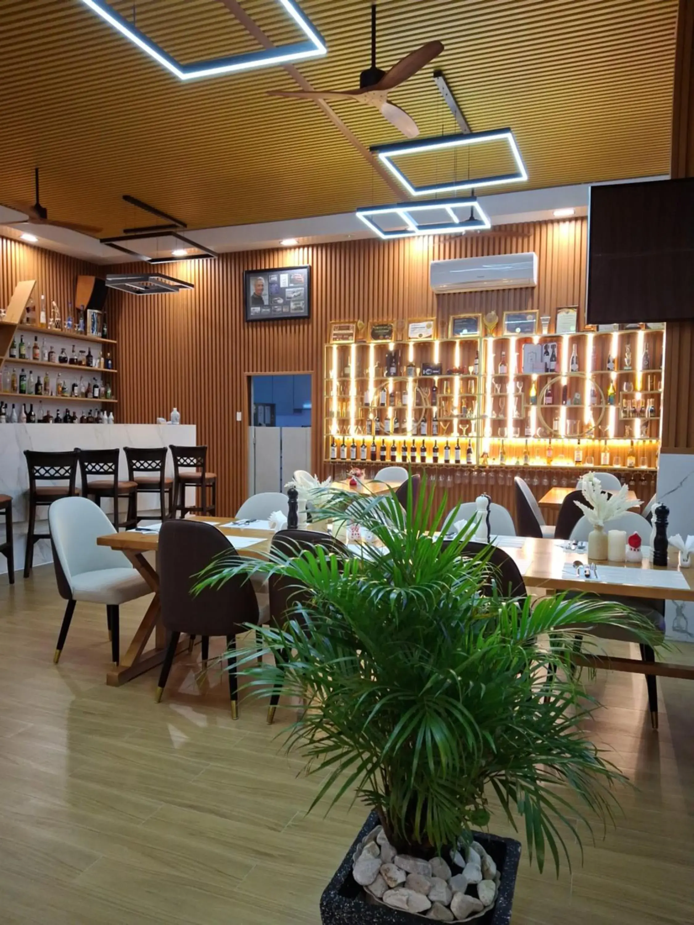 Lounge or bar in Cave Beach Resort - Boutique Accomodation Lounge or bar in Cave Beach Resort - Boutique Accomodation