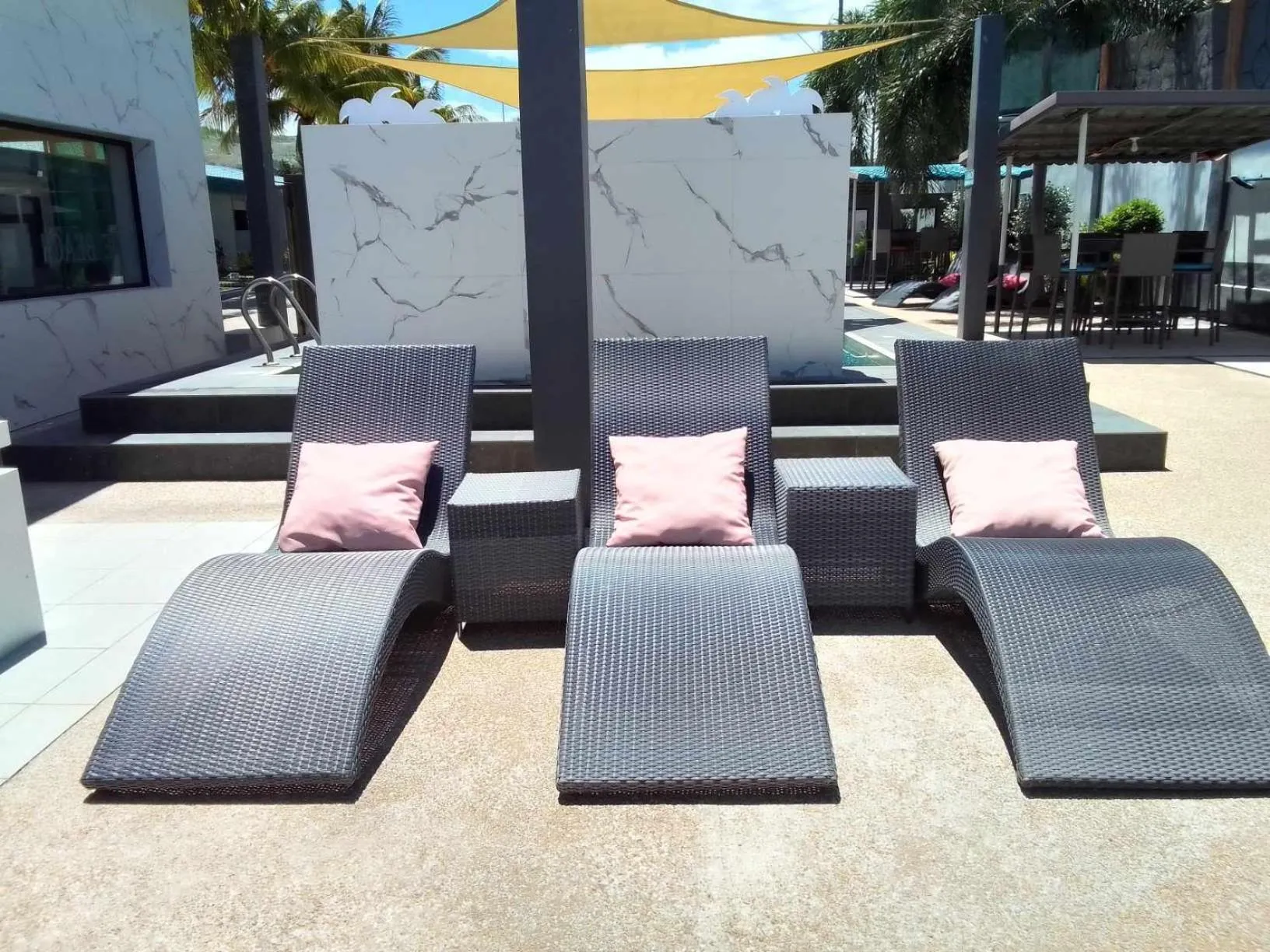 sunbed in Cave Beach Resort - Boutique Accomodation