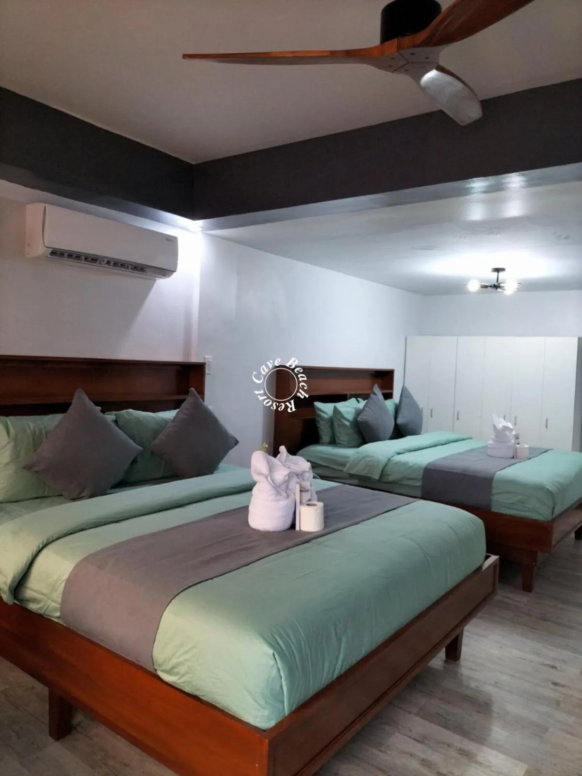 Bed in Cave Beach Resort - Boutique Accomodation