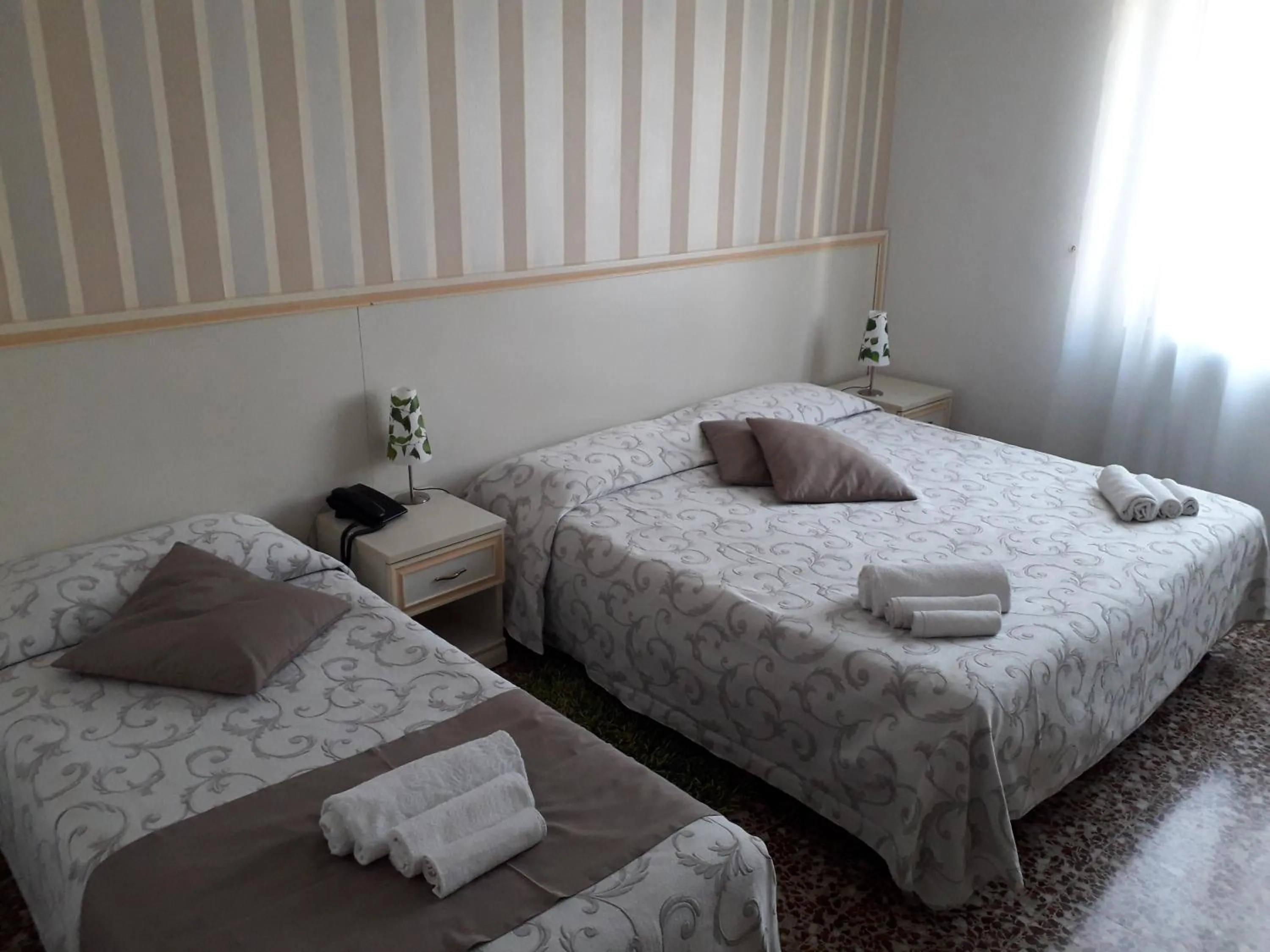 Bedroom, Bed in Hotel Vittoriano