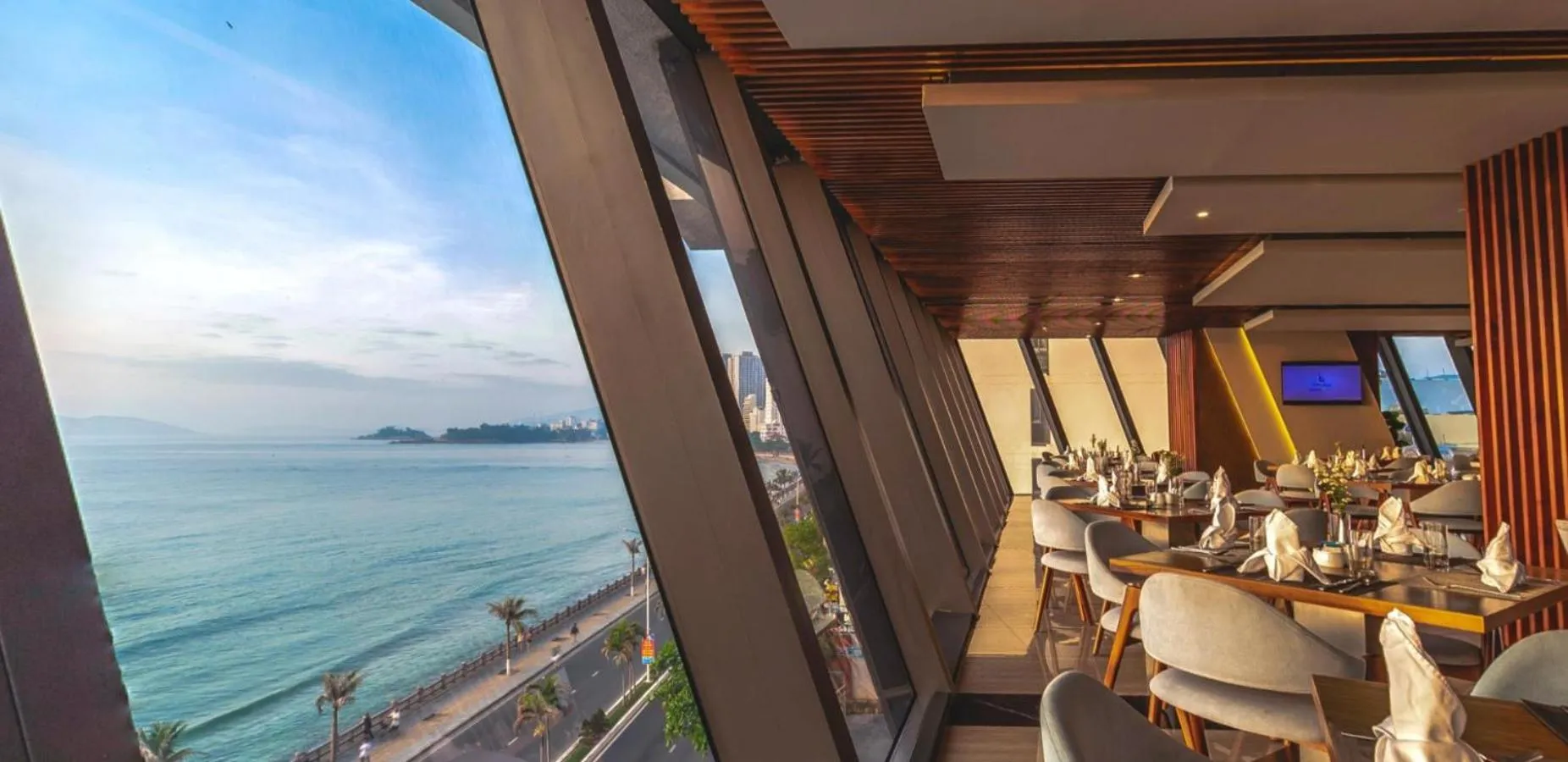 Restaurant/places to eat in Boton Blue Hotel & Spa