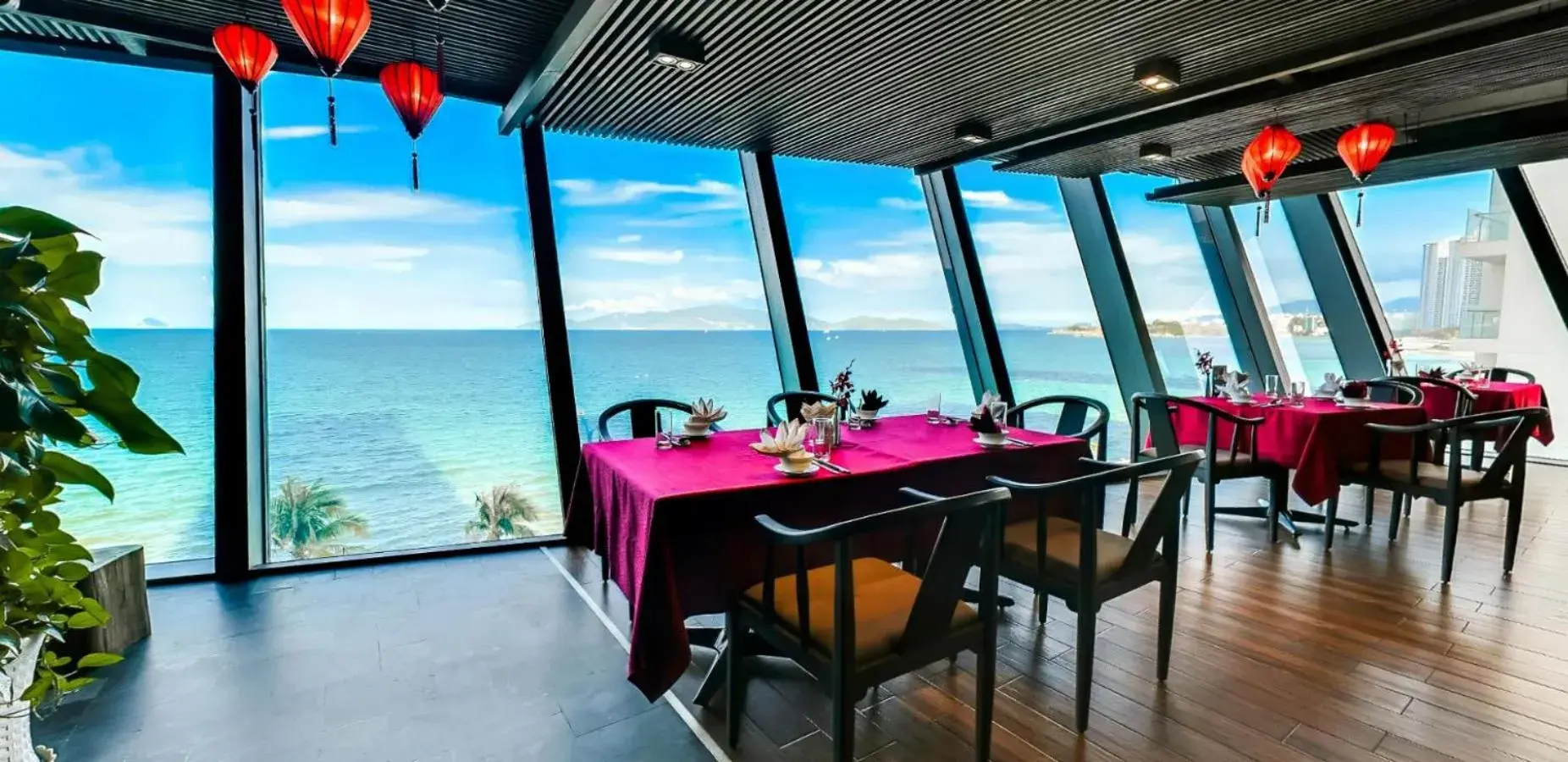 Restaurant/places to eat in Boton Blue Hotel & Spa Restaurant/places to eat in Boton Blue Hotel & Spa