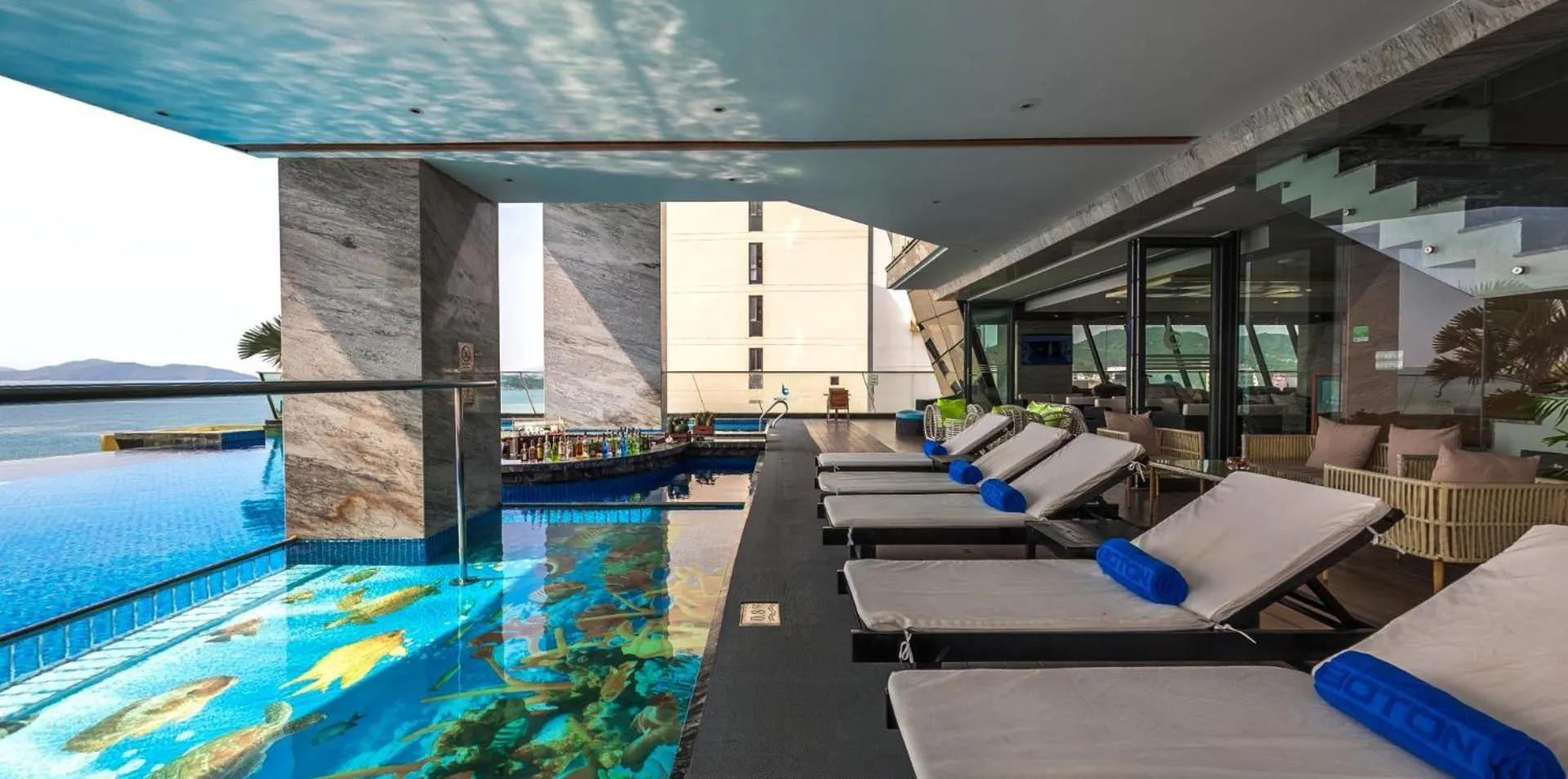 Swimming pool in Boton Blue Hotel & Spa