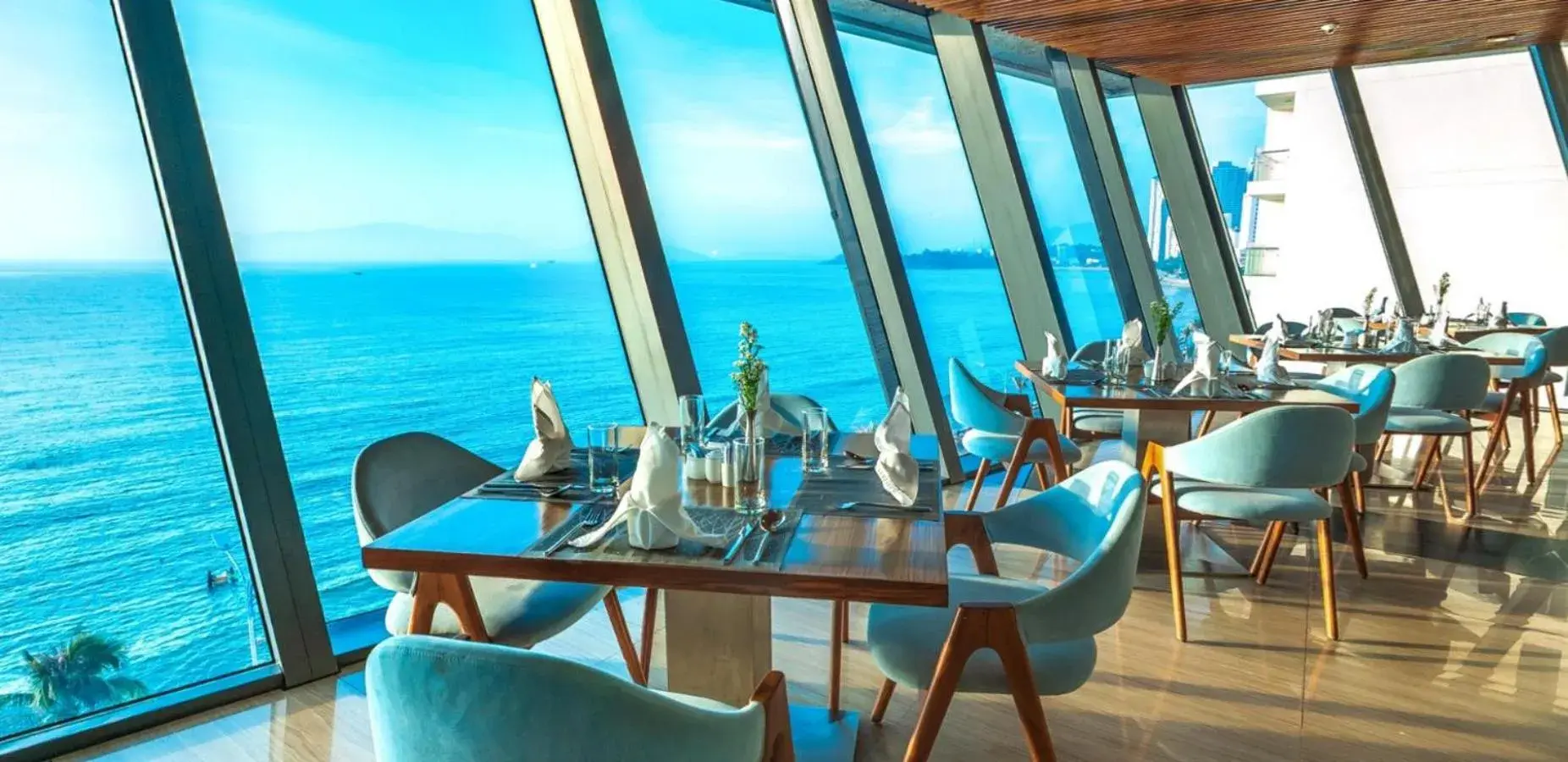 Restaurant/places to eat in Boton Blue Hotel & Spa Restaurant/places to eat in Boton Blue Hotel & Spa