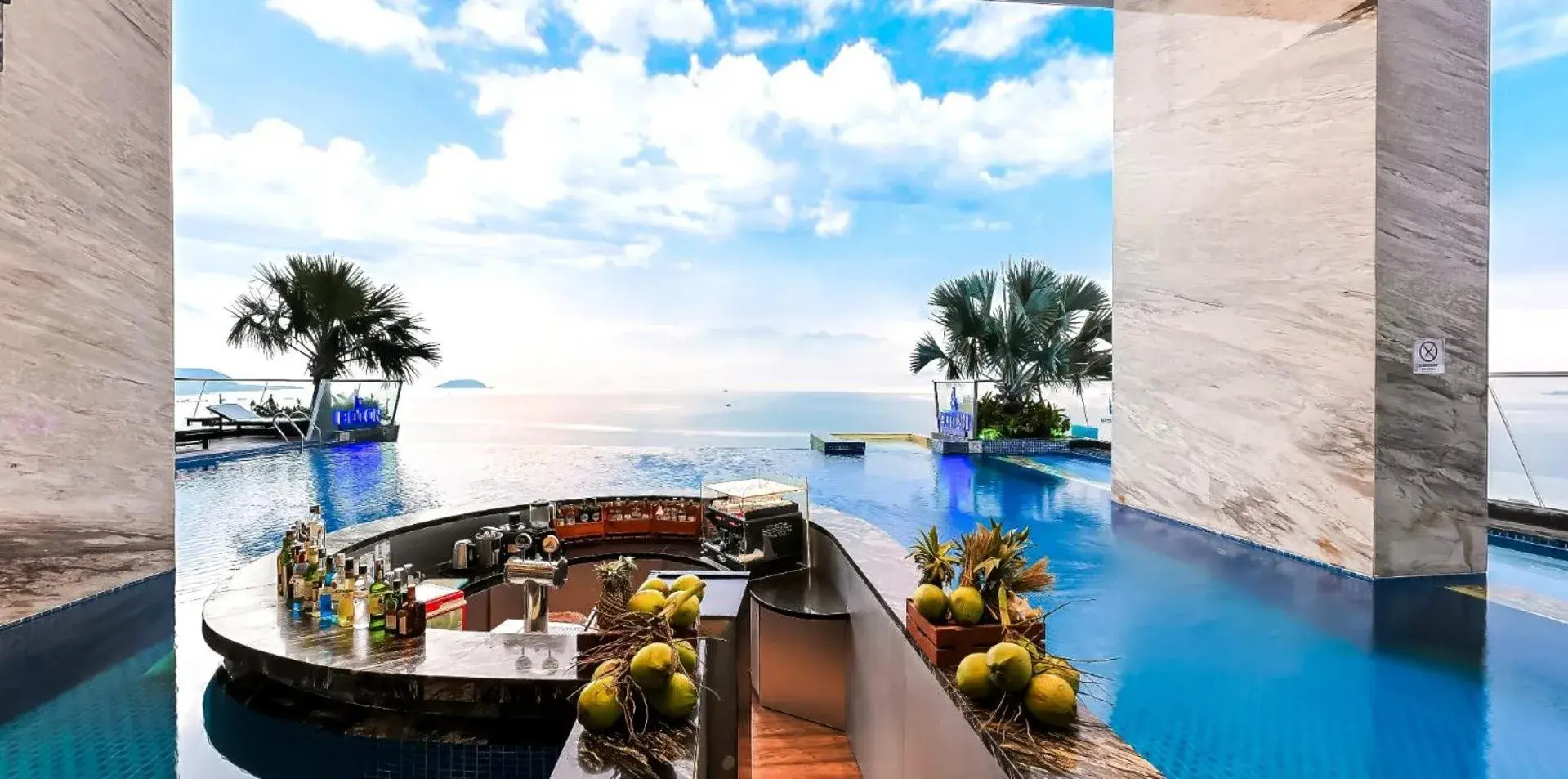 Pool view in Boton Blue Hotel & Spa Pool view in Boton Blue Hotel & Spa