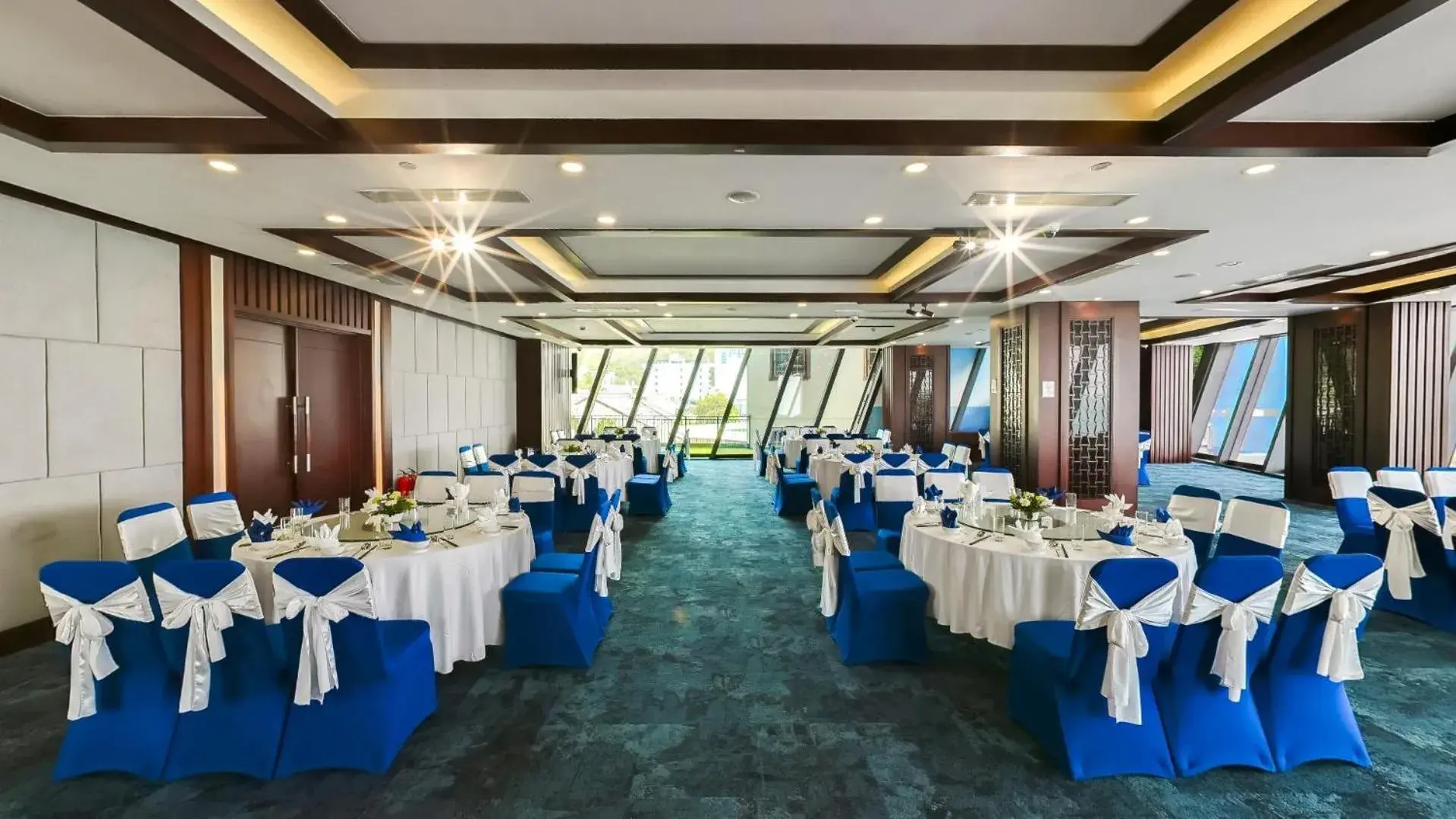 Restaurant/places to eat in Boton Blue Hotel & Spa Restaurant/places to eat in Boton Blue Hotel & Spa