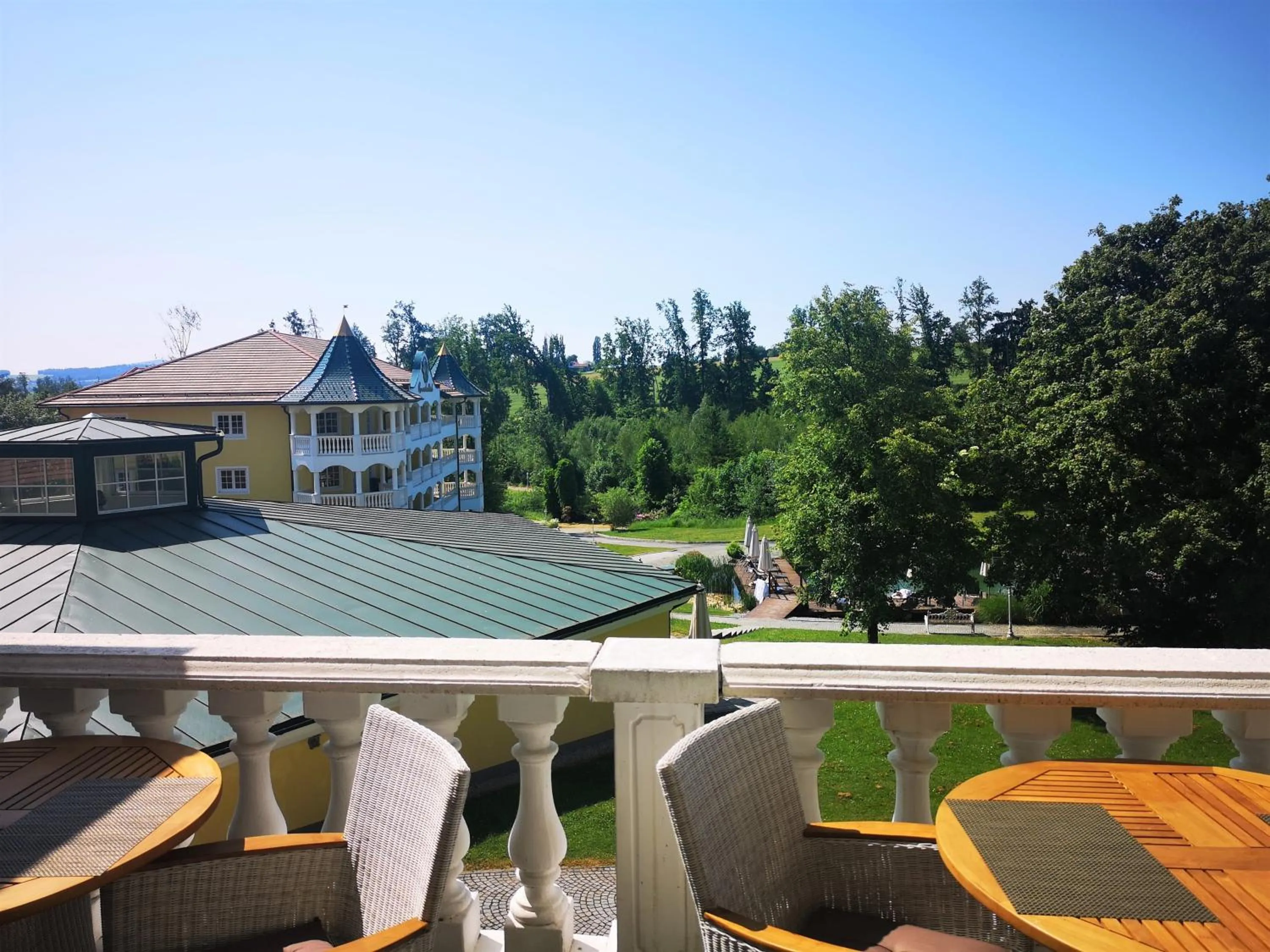 Property building in Wellnesshotel Parkschlössl zu Thyrnau Ihr adults only SPA Resort