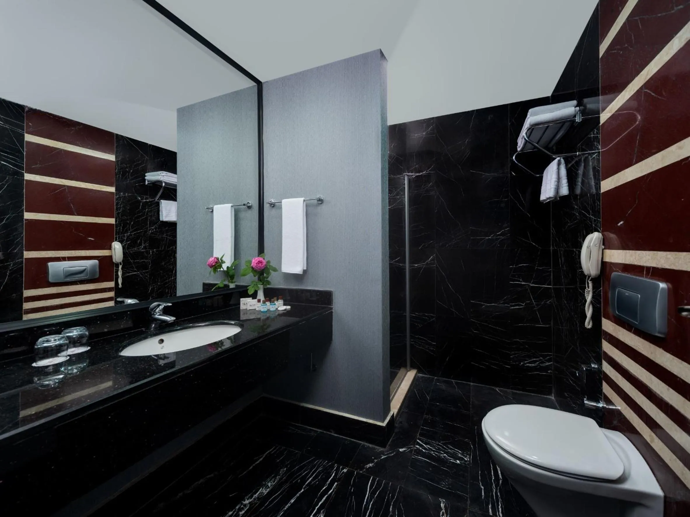 Toilet in Siam Elegance Hotel & Spa