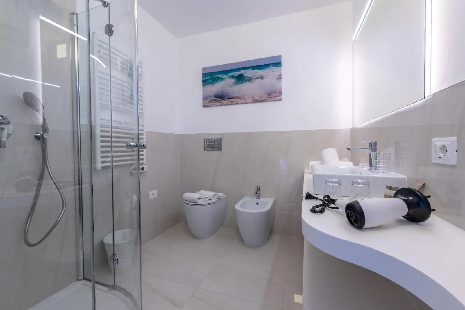 Bathroom in Hotel Mondial