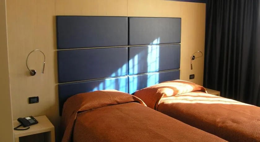 Bed in Hotel Mondial