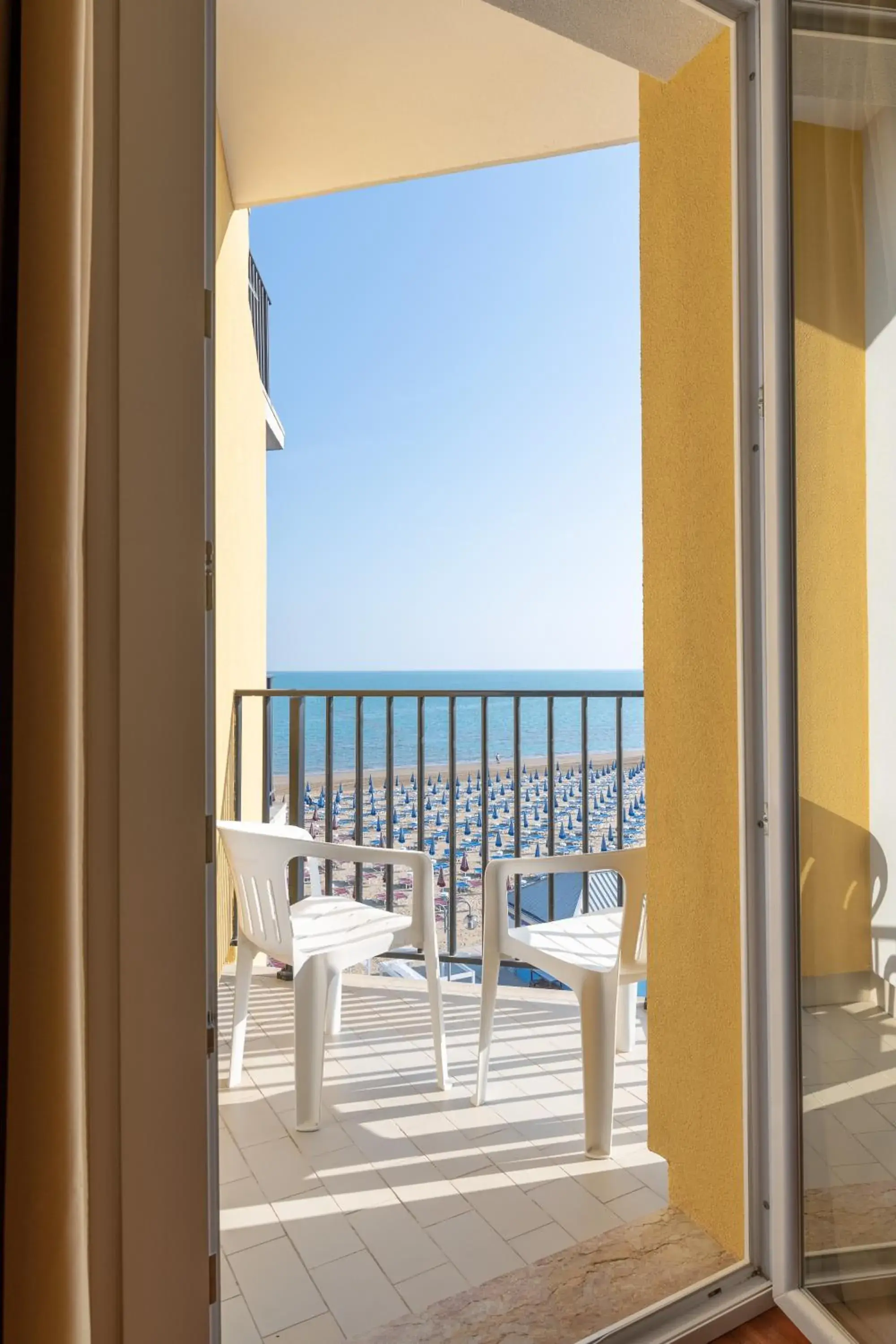 Triple Room with Partial Sea View in Hotel Mondial Triple Room with Partial Sea View in Hotel Mondial