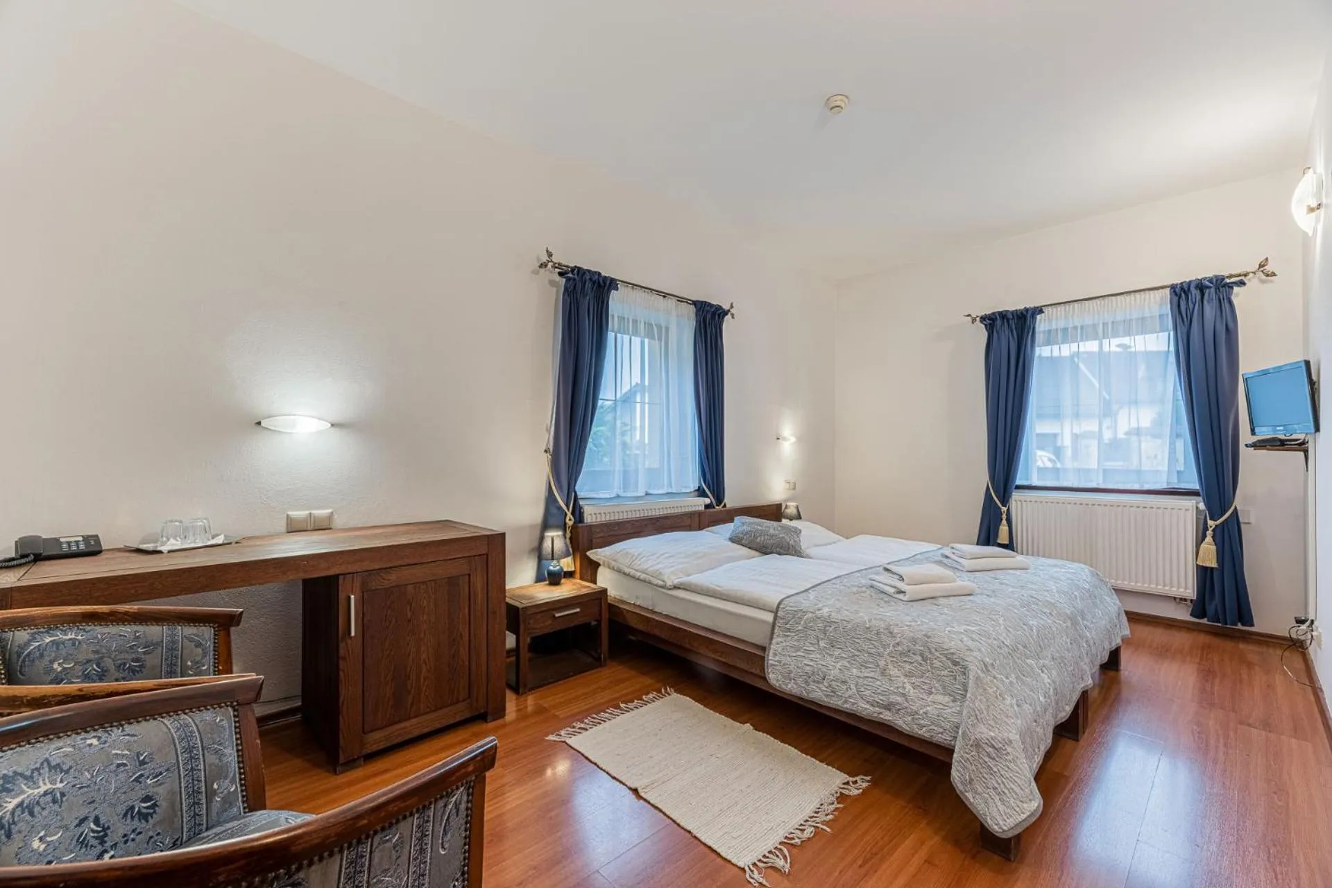 Bedroom, Bed in Hotel Amalia