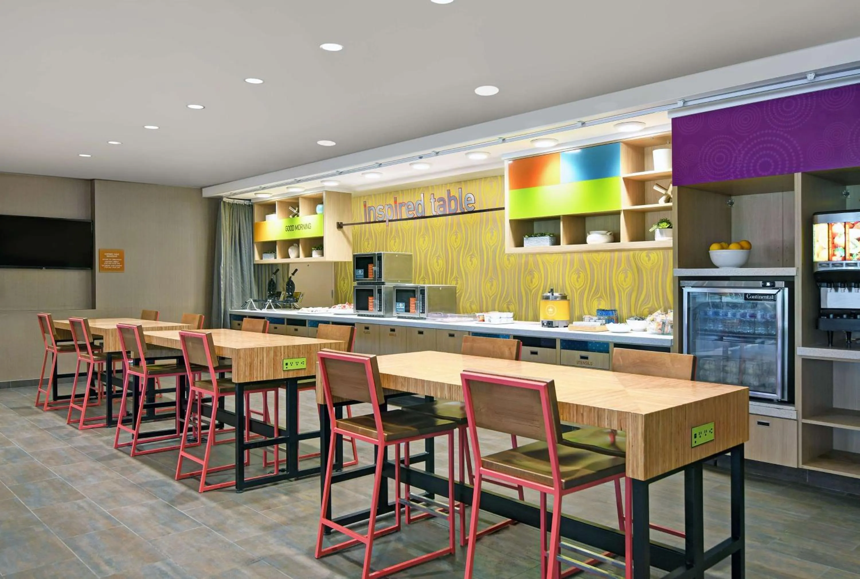 Breakfast in Home2 Suites By Hilton Bordentown