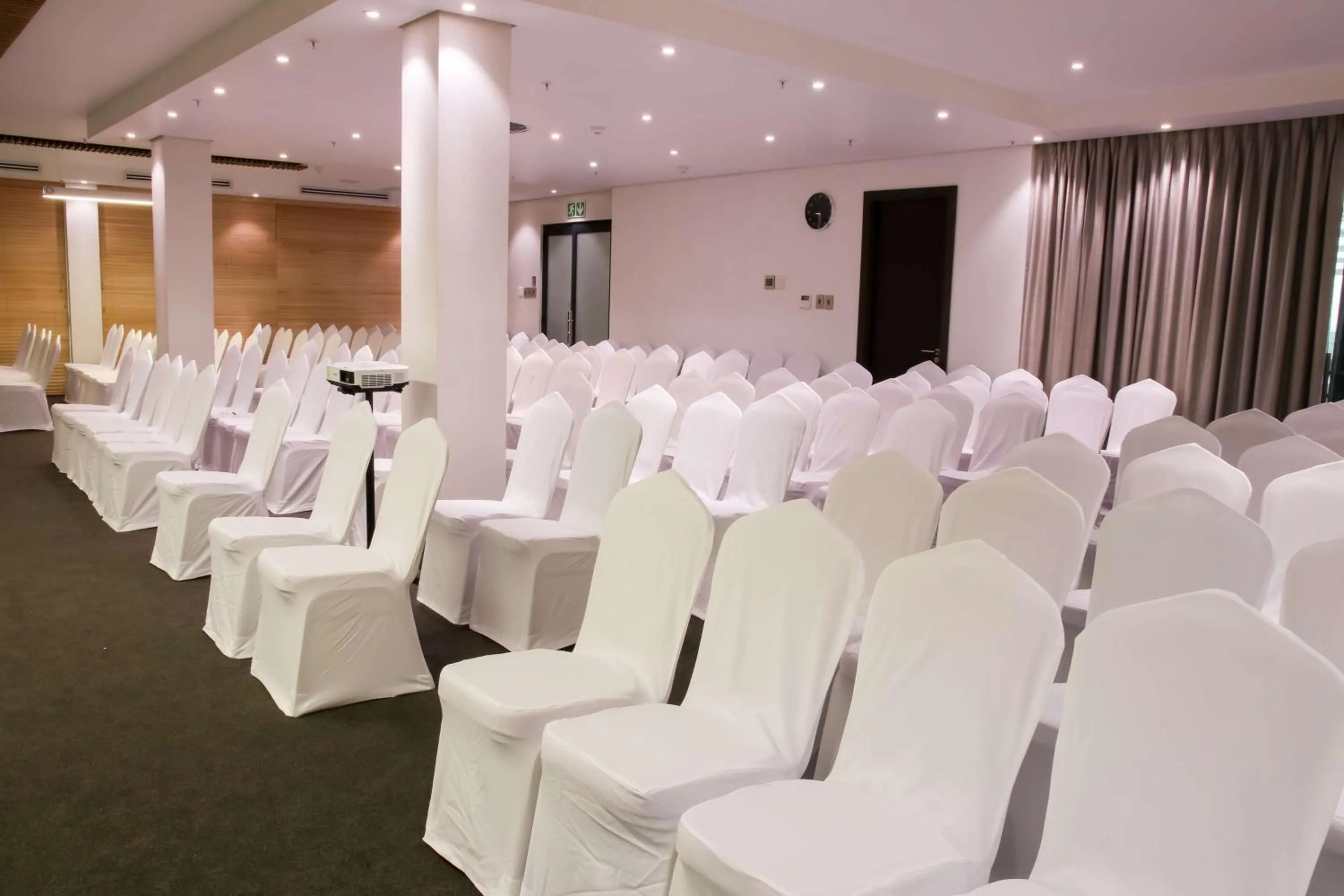 Meeting/conference room in Legend Hotel Lagos Airport, Curio Collection By Hilton