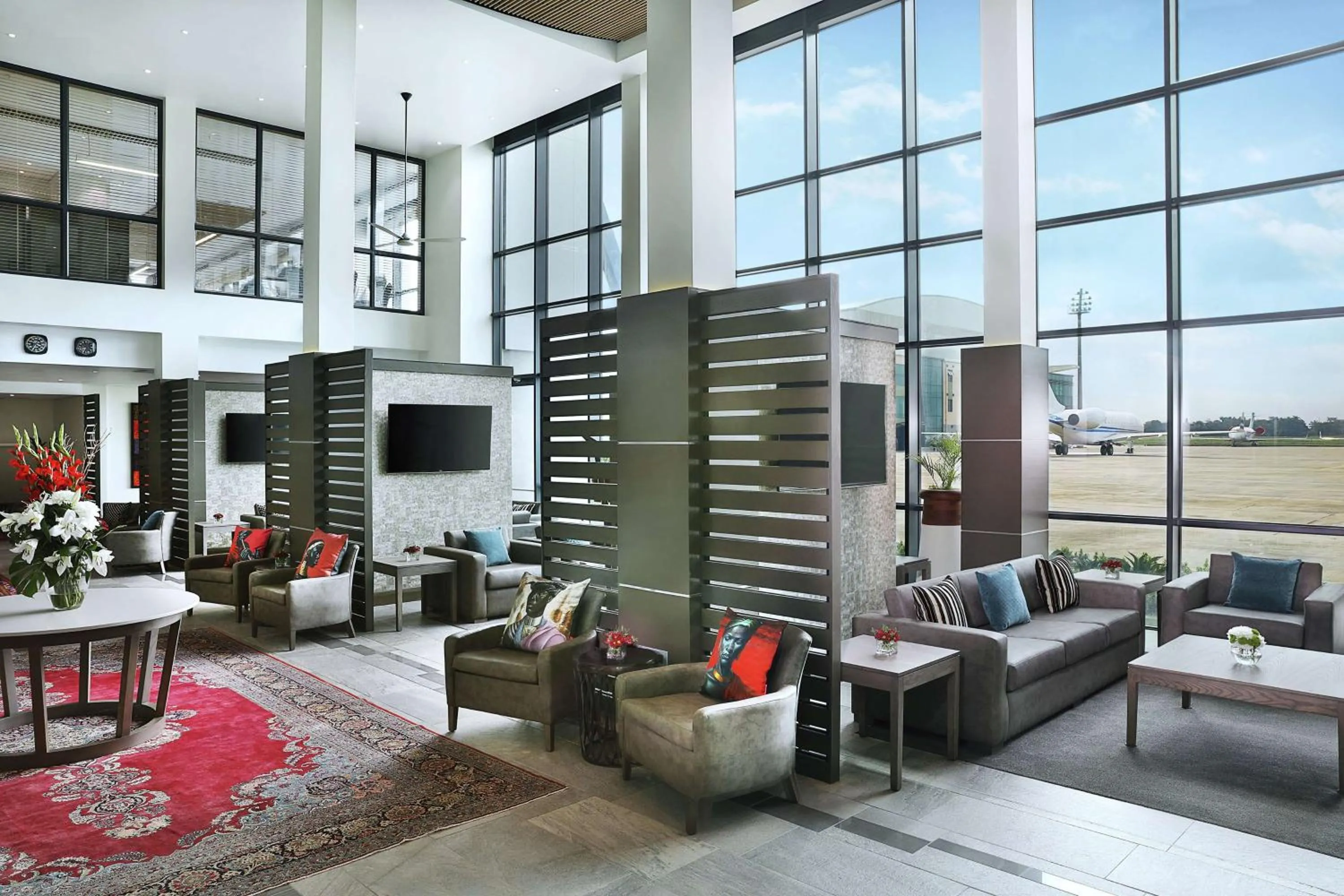 Lobby or reception in Legend Hotel Lagos Airport, Curio Collection By Hilton