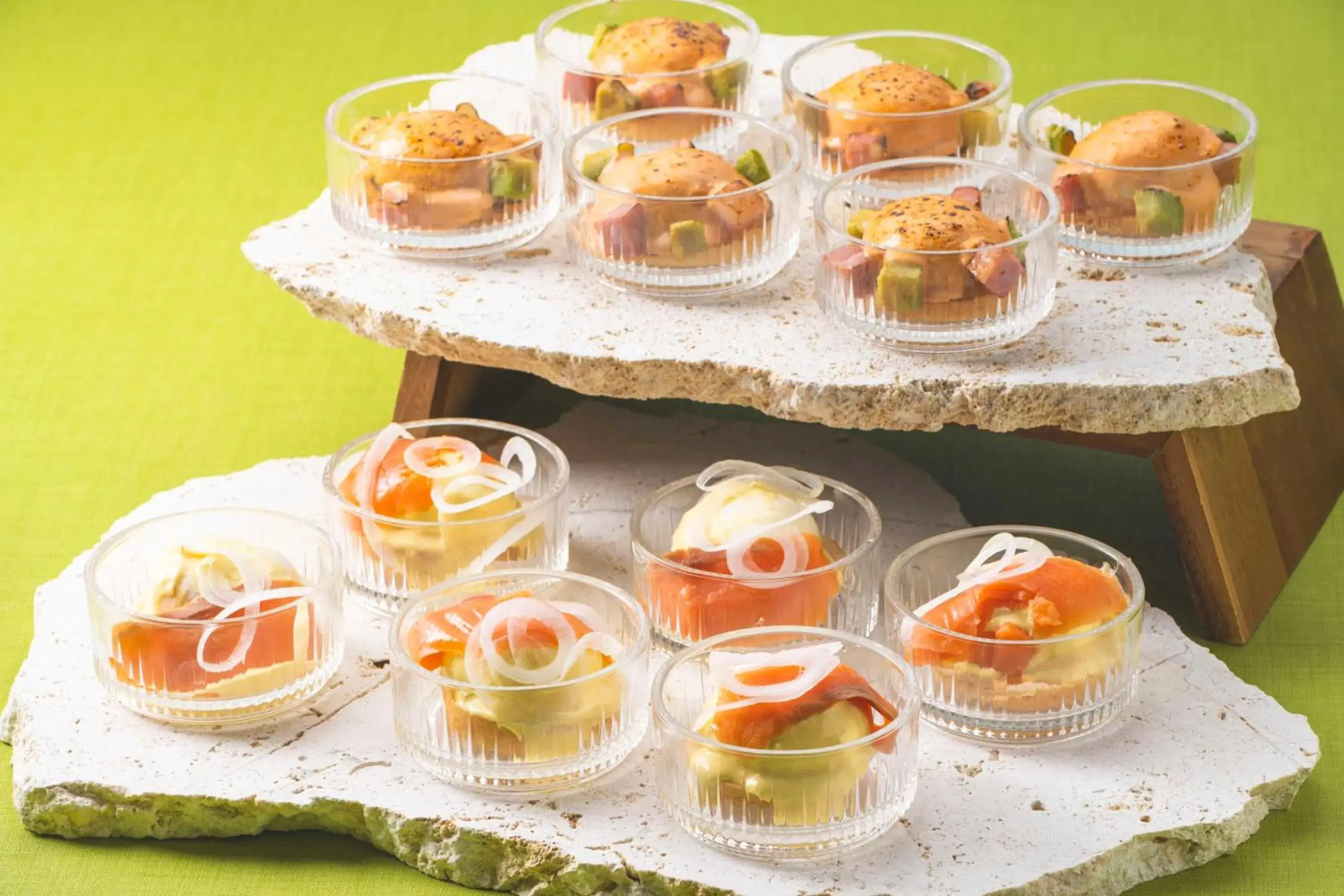 Dining area in DoubleTree by Hilton Okinawa Chatan Resort Dining area in DoubleTree by Hilton Okinawa Chatan Resort