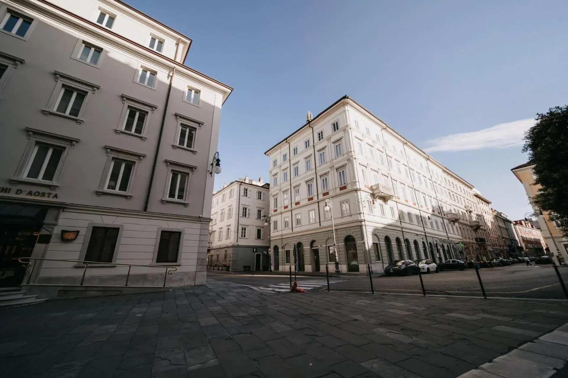 Property building in Hotel Vis à Vis Property building in Hotel Vis à Vis