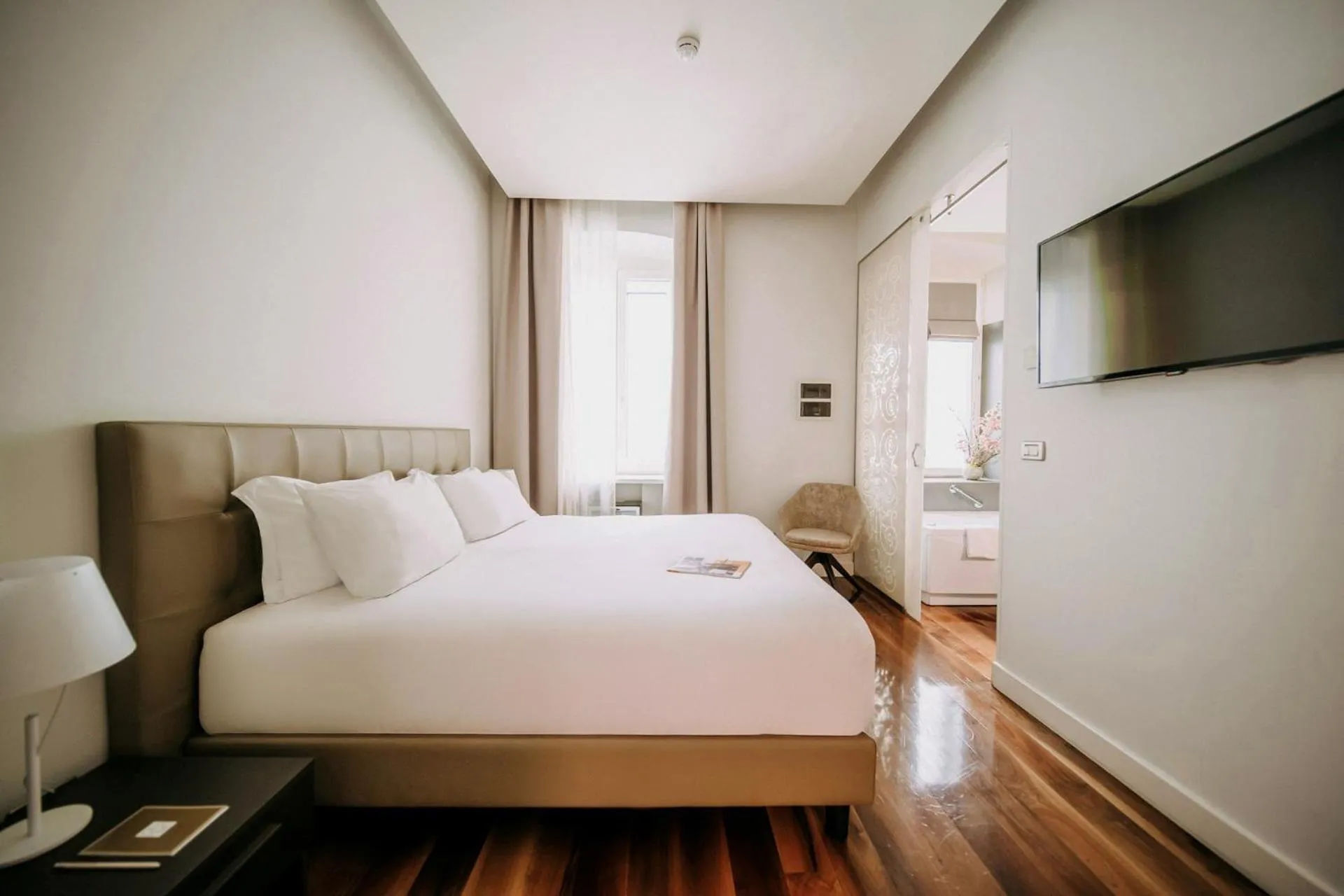 Bedroom, Bed in Hotel Vis à Vis