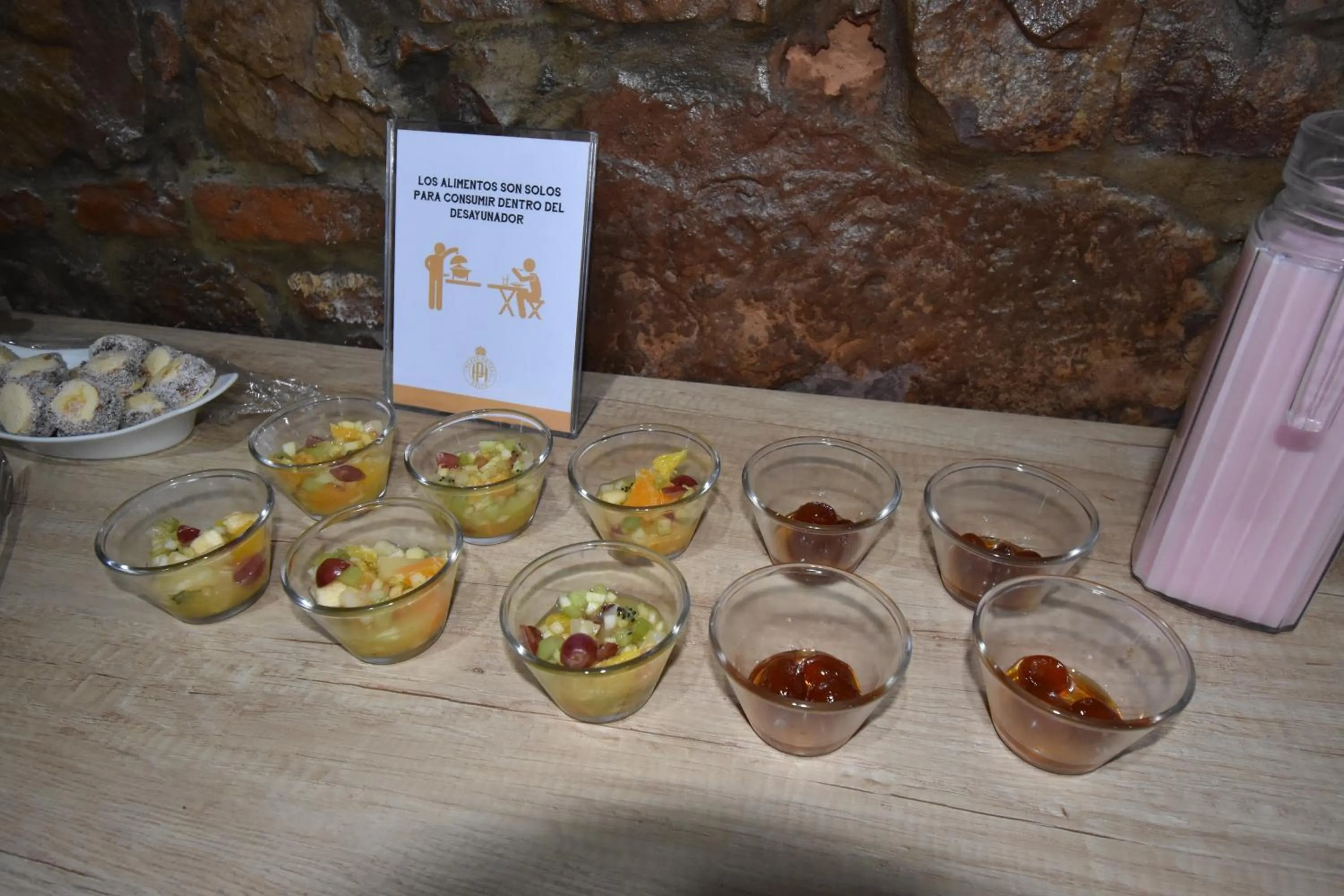 Food and drinks in Hotel Plaza