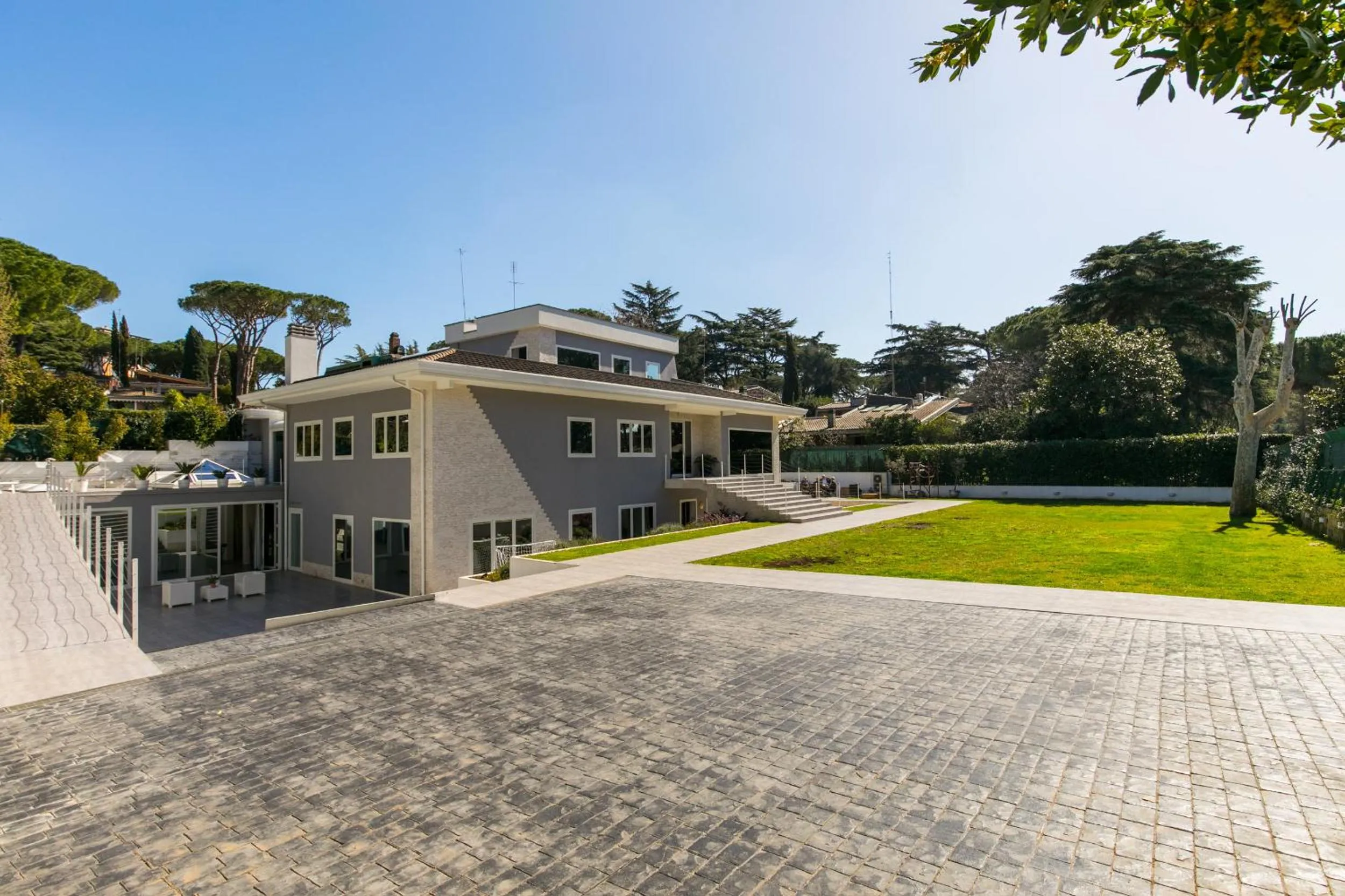 Garden view in Niclas Luxury Apartments EUR