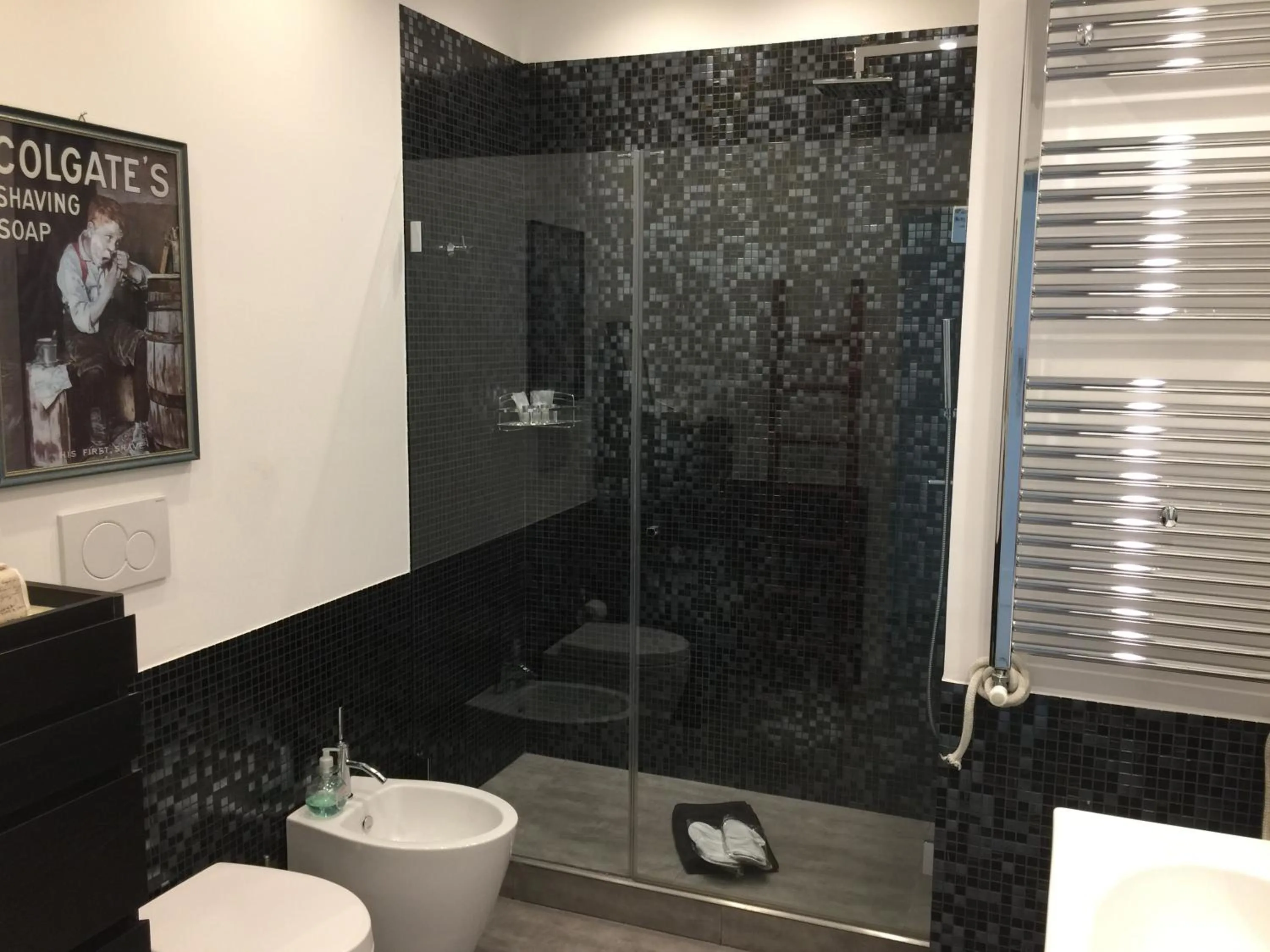 Shower in Niclas Luxury Apartments EUR