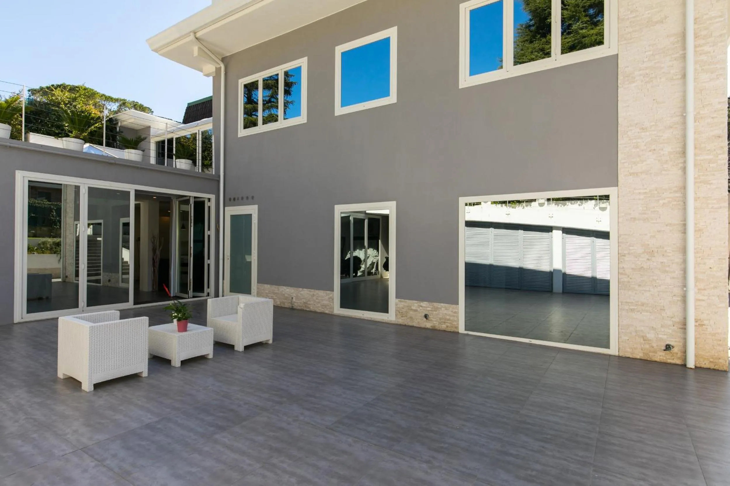 Patio in Niclas Luxury Apartments EUR