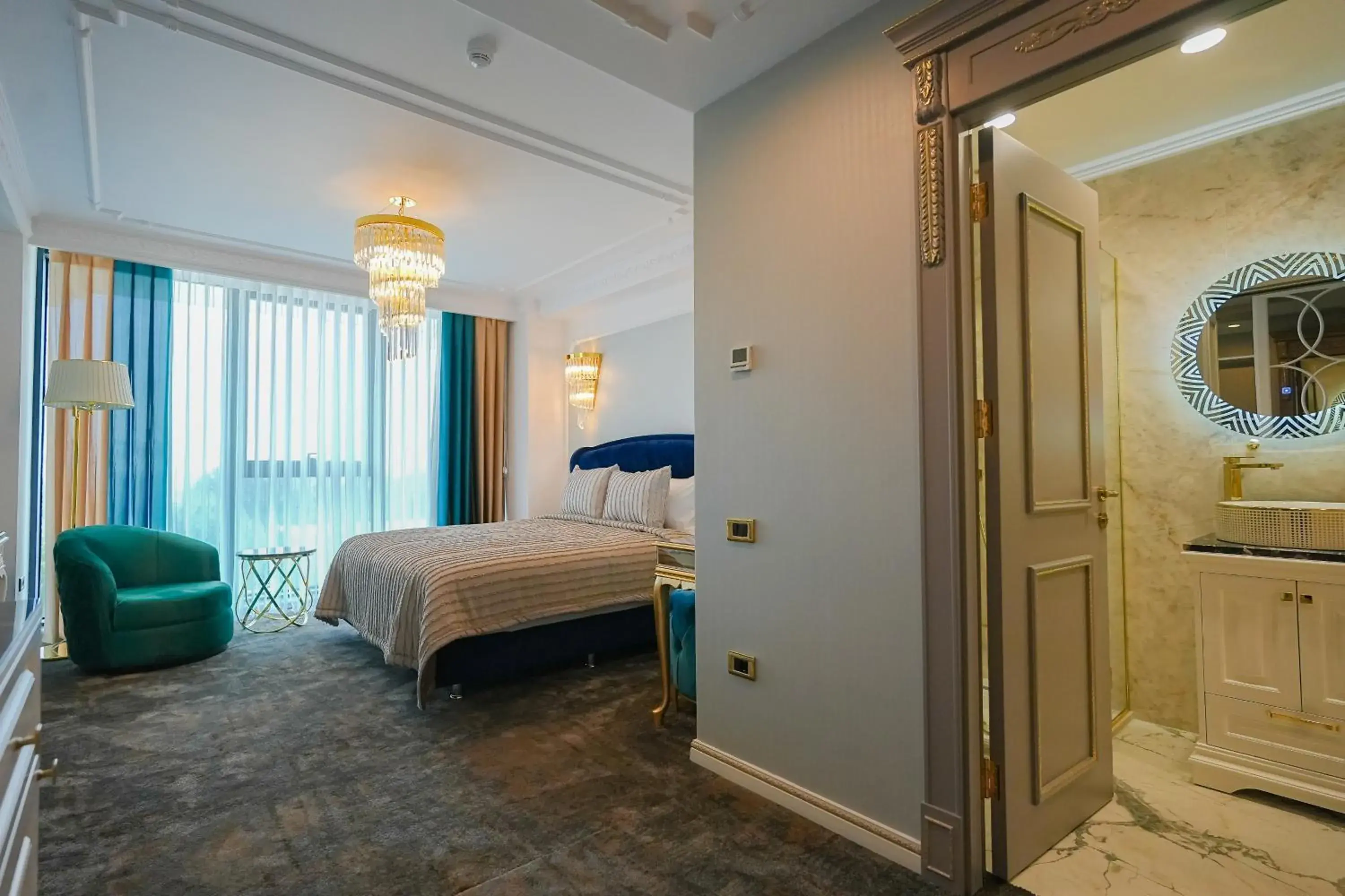 Bed in W Regal Boutique Hotel&Spa Bed in W Regal Boutique Hotel&Spa