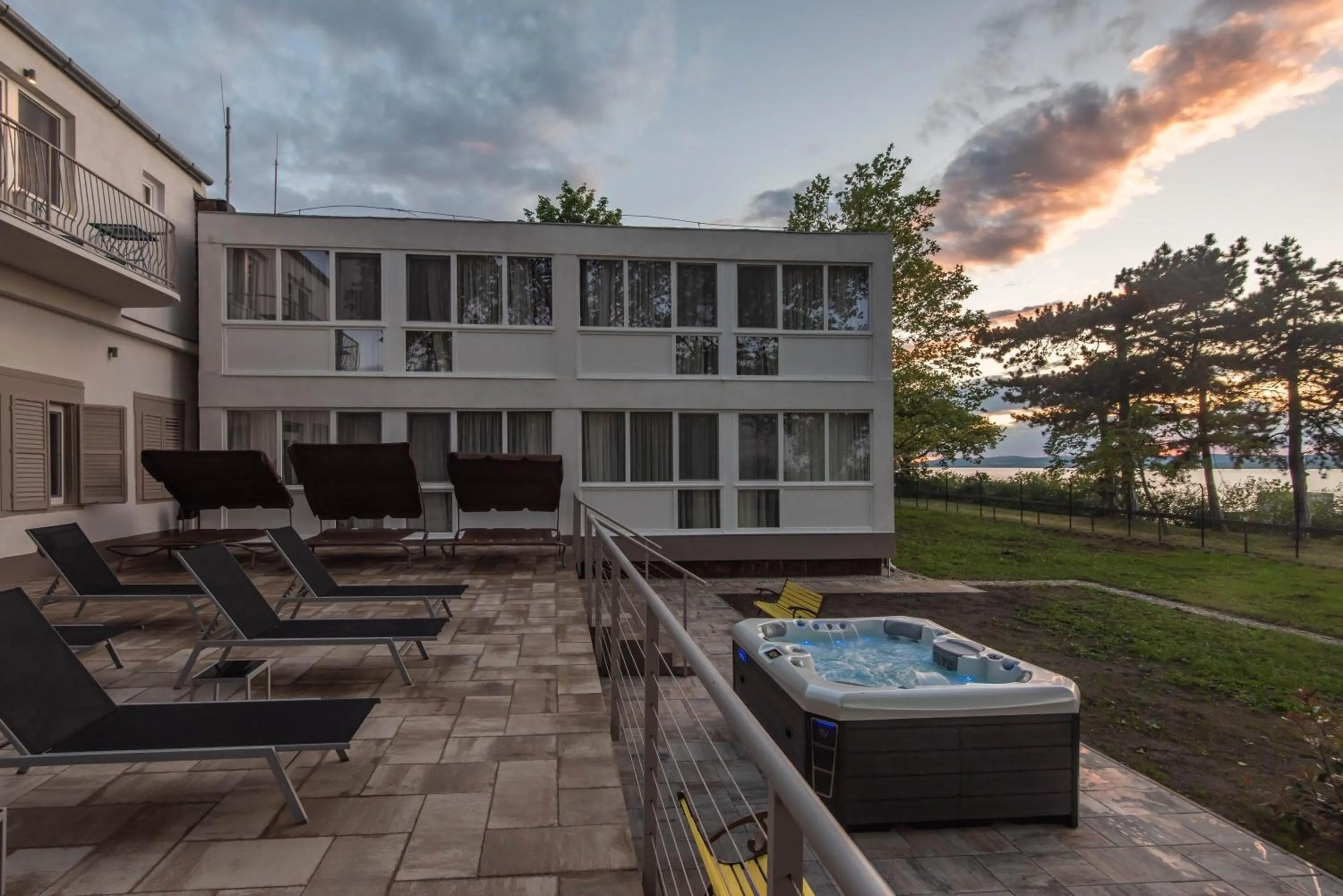 Property building in Magaspart Panzió