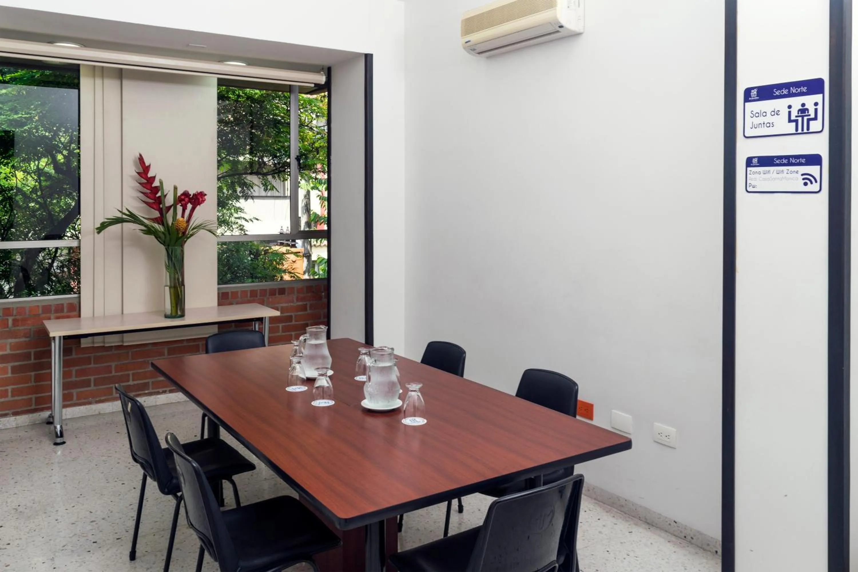 Meeting/conference room in Hotel Casa Santa Monica Norte