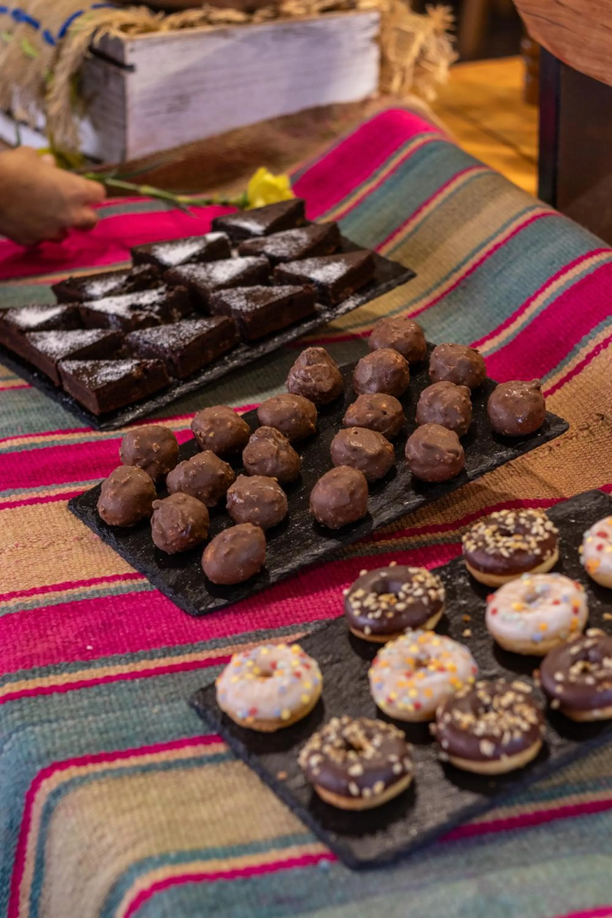 Restaurant/places to eat in Hotel Don Raul