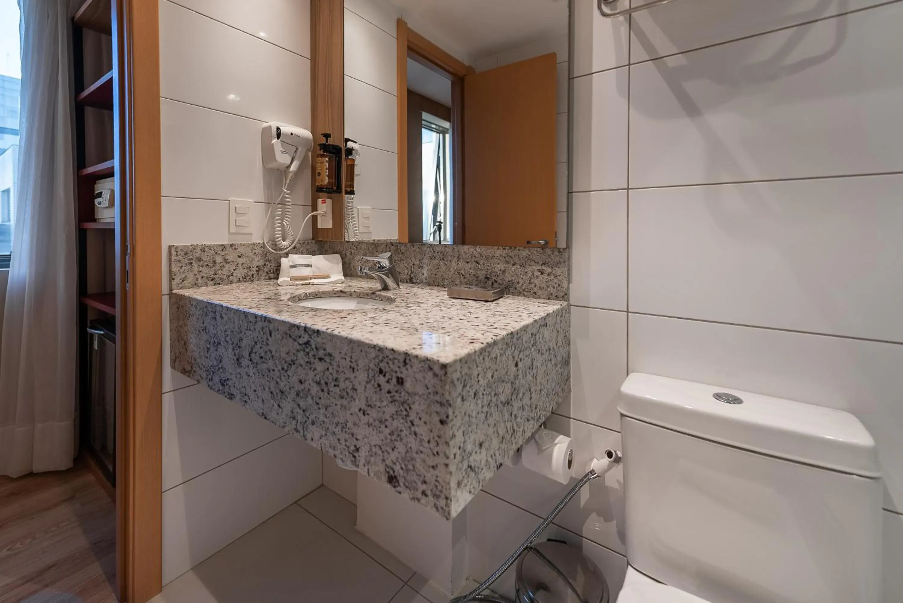 Bathroom in Hotel Laghetto Stilo Higienópolis Bathroom in Hotel Laghetto Stilo Higienópolis