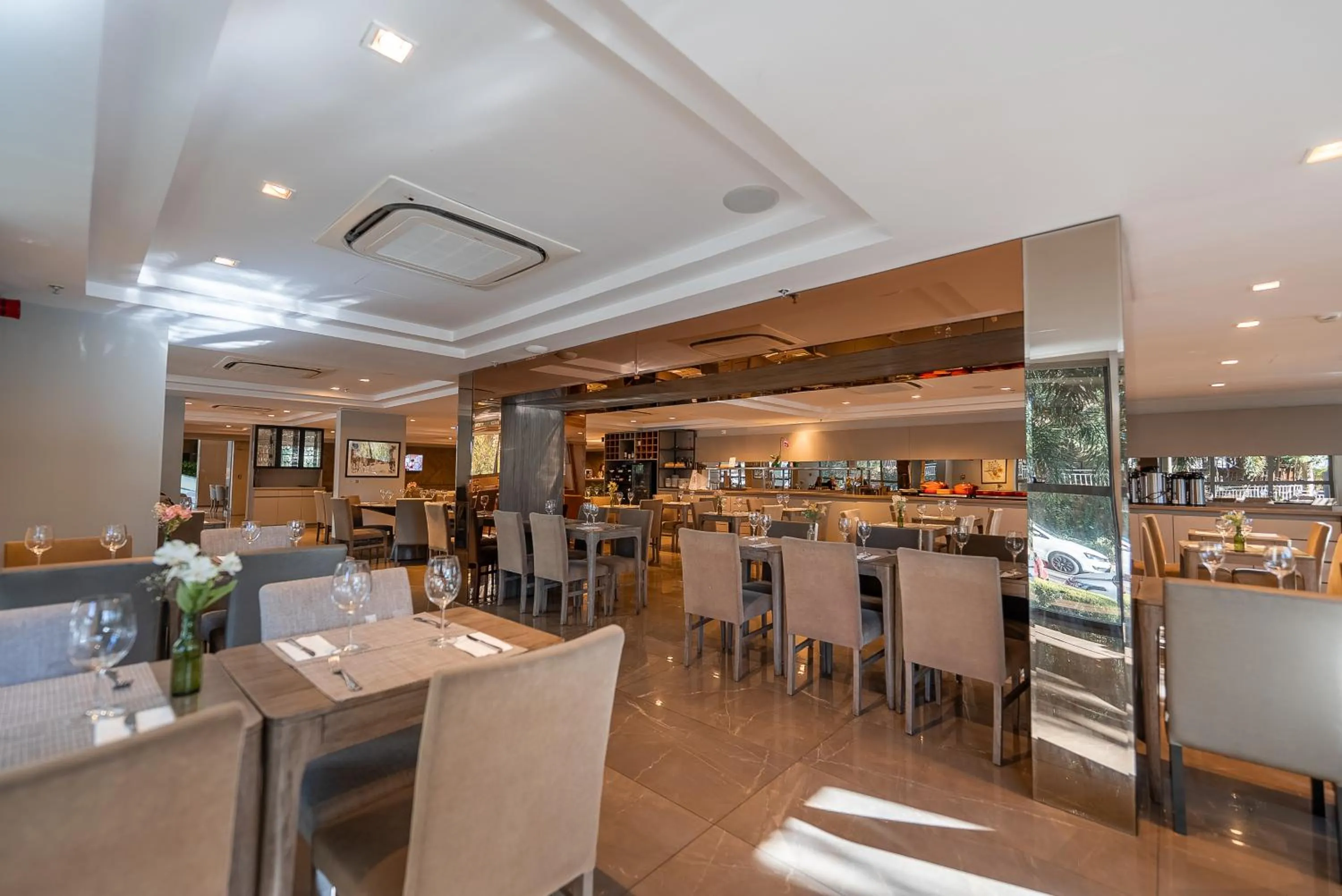 Restaurant/places to eat in Hotel Laghetto Stilo Higienópolis