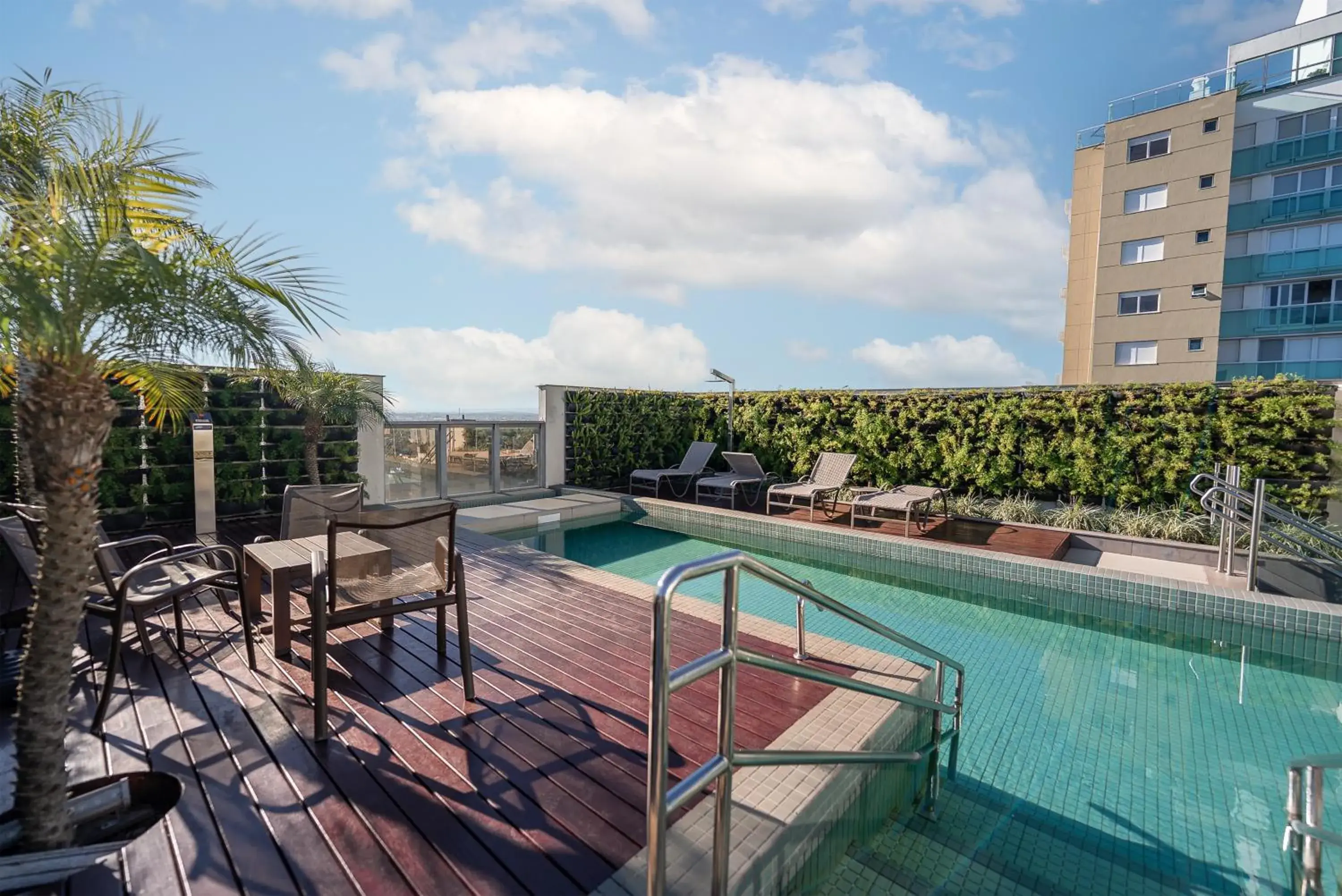 Swimming pool in Hotel Laghetto Stilo Higienópolis Swimming pool in Hotel Laghetto Stilo Higienópolis