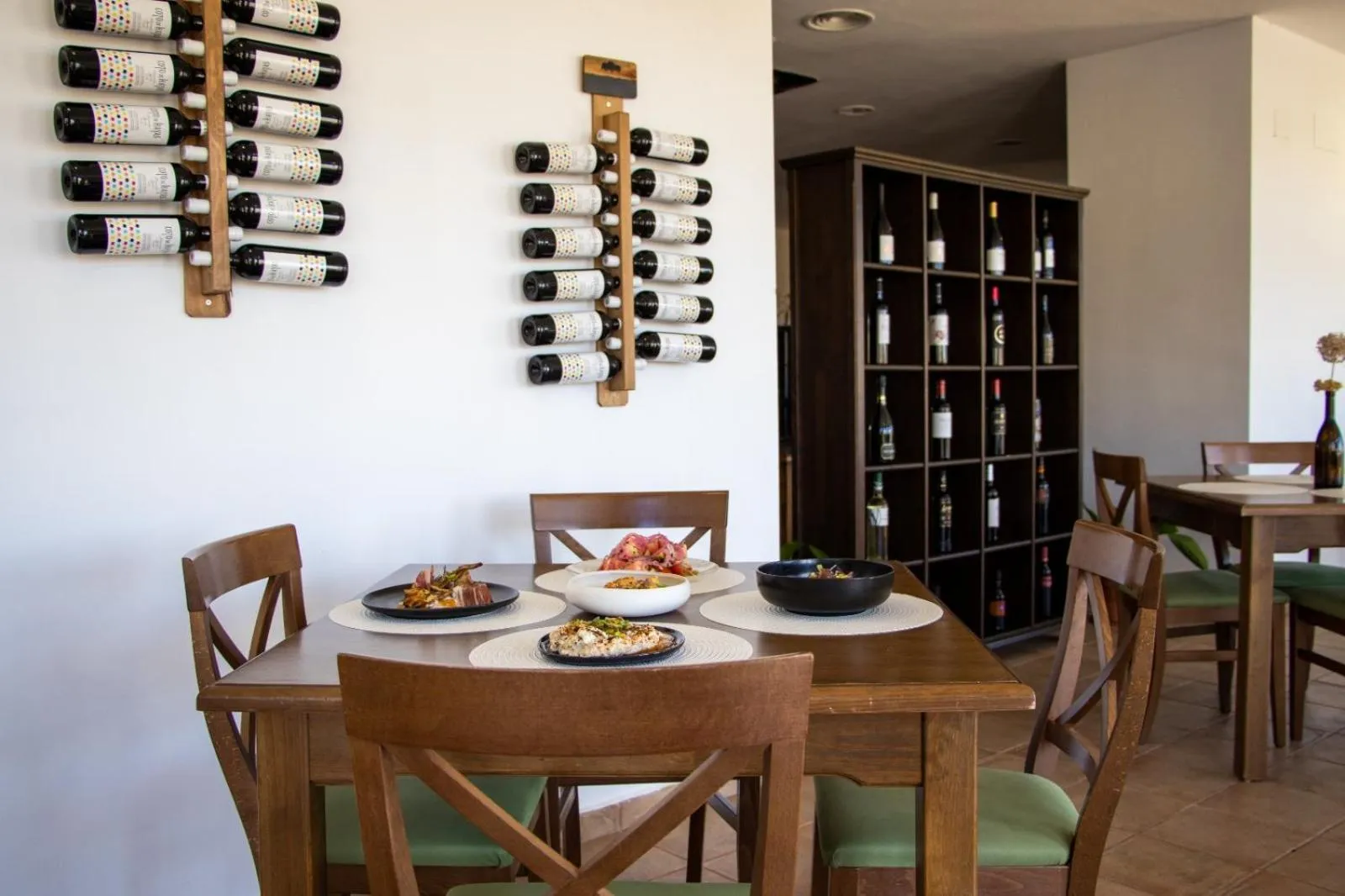 Restaurant/places to eat in Hotel Villa De Setenil