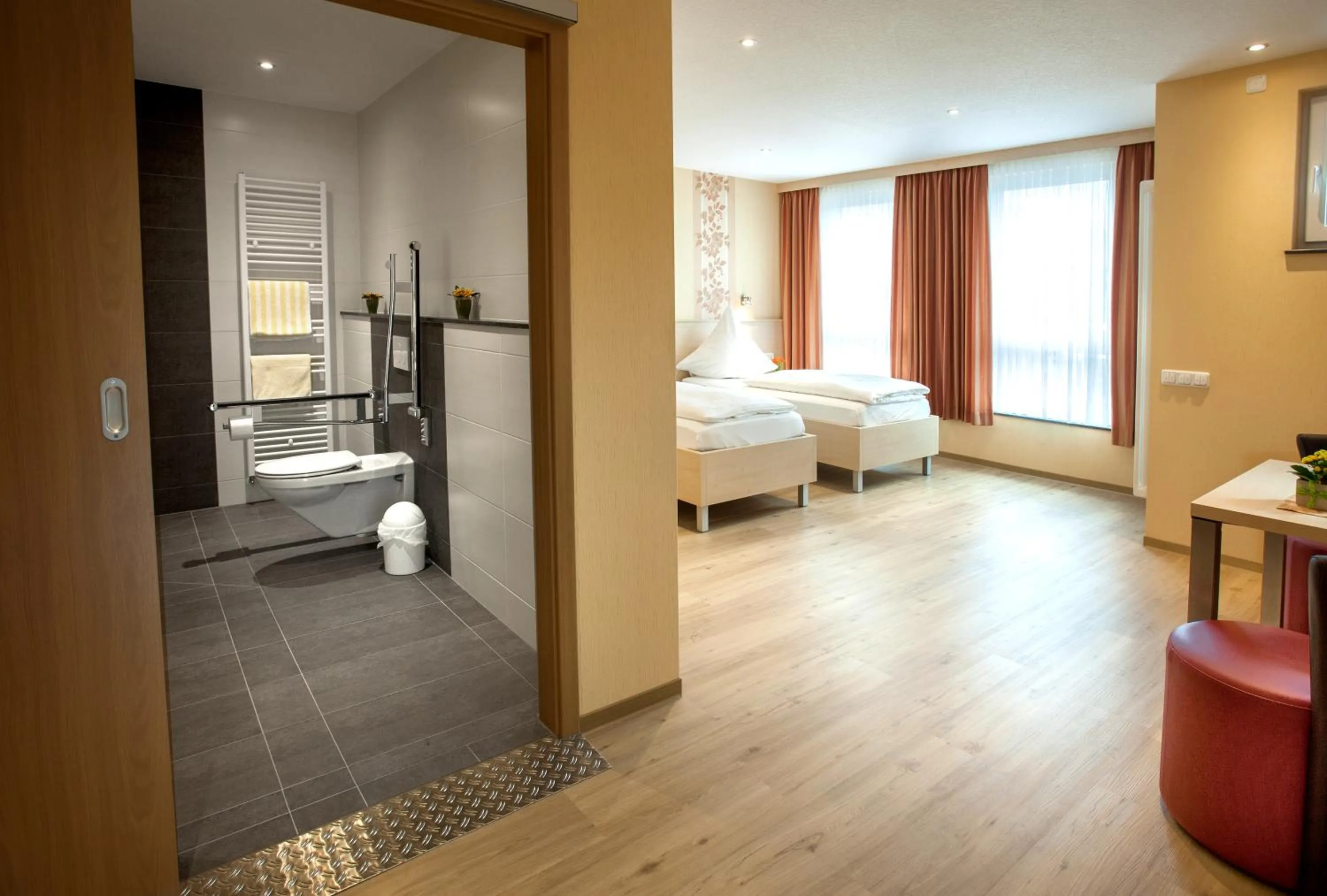 Photo of the whole room, Bed in Haus Hubertus