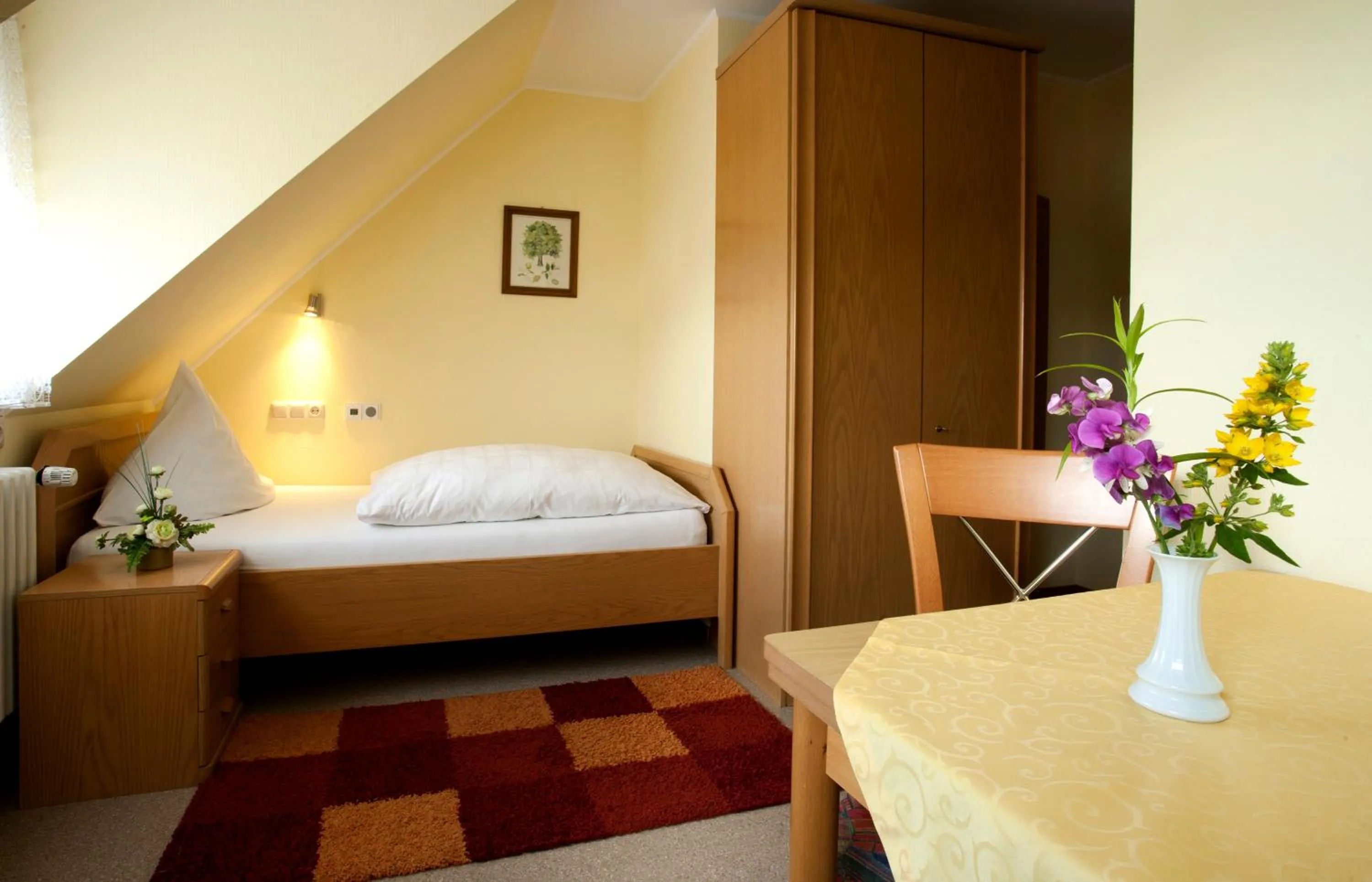 Photo of the whole room, Bed in Haus Hubertus