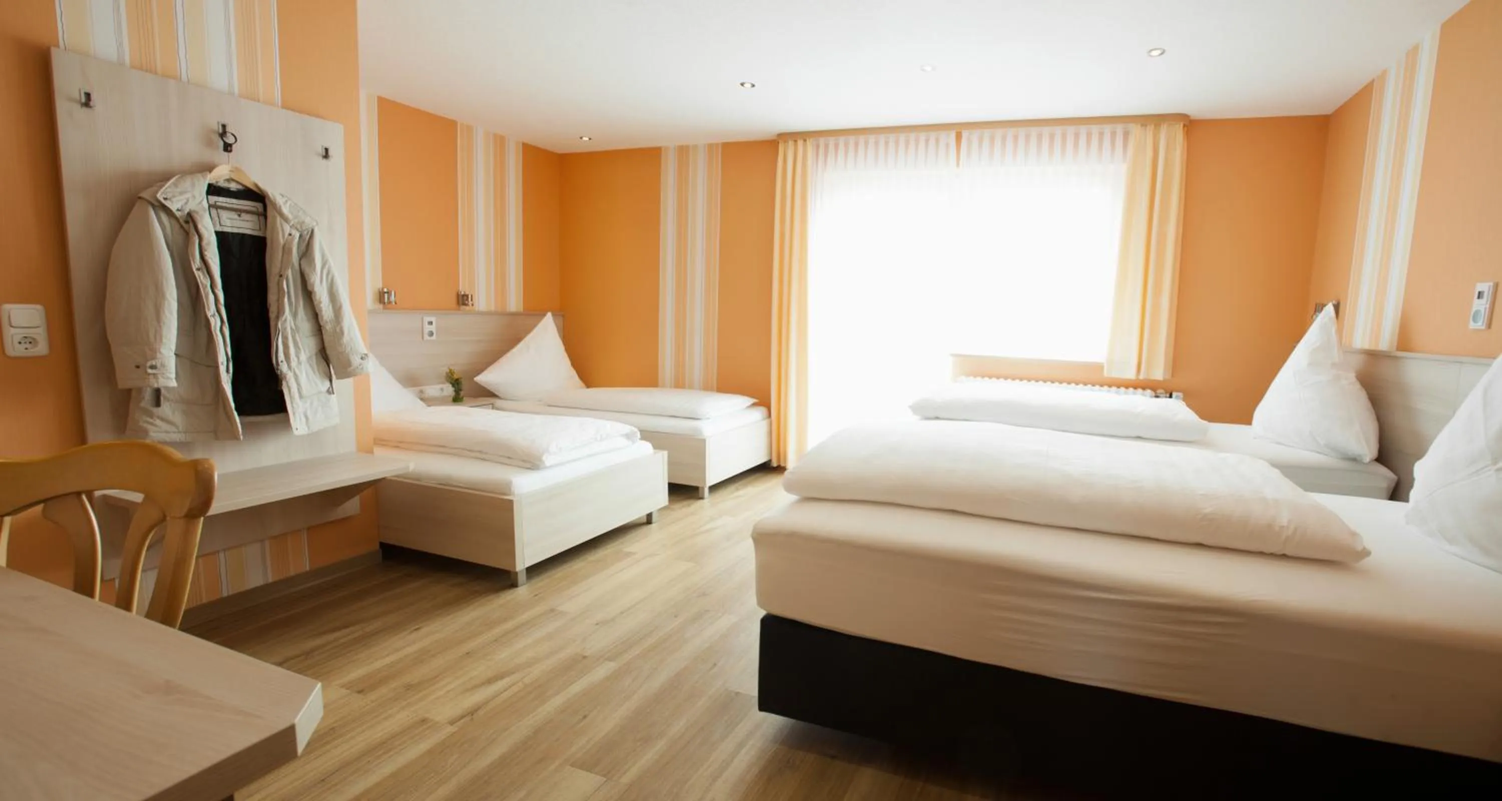 Photo of the whole room, Bed in Haus Hubertus