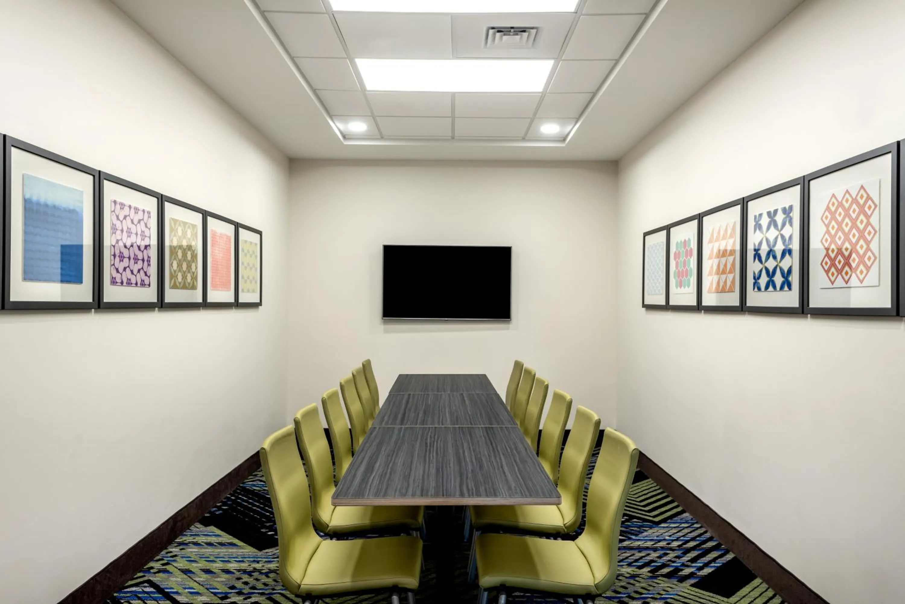 Meeting/conference room in Holiday Inn Express & Suites - Punta Gorda by IHG