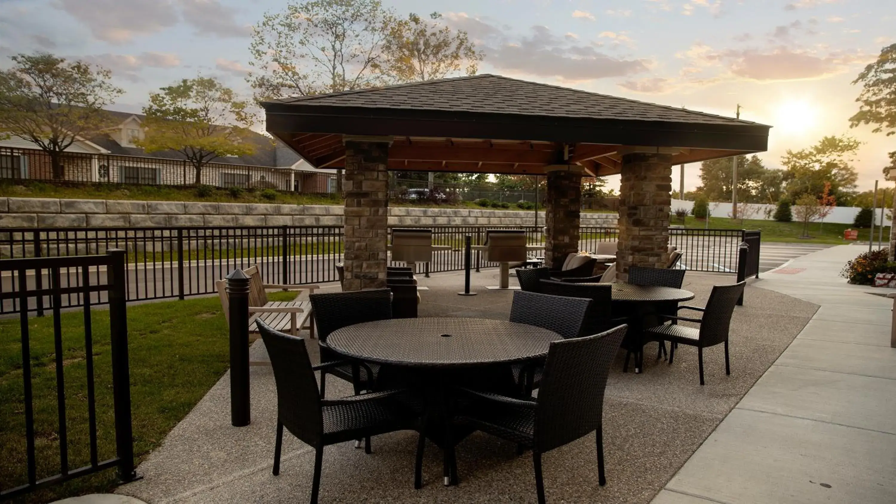 Property building in Staybridge Suites Auburn Hills by IHG Property building in Staybridge Suites Auburn Hills by IHG