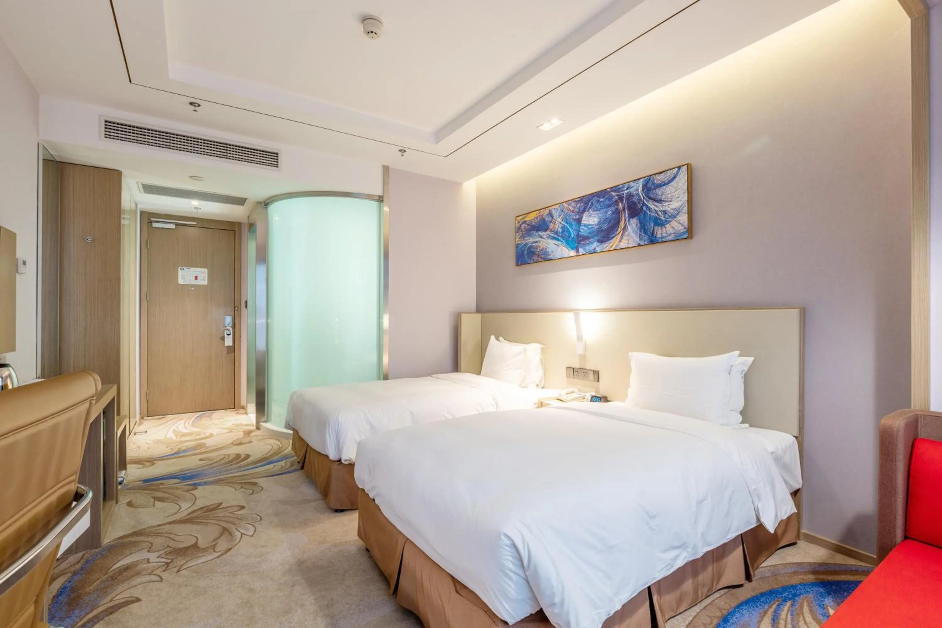 Photo of the whole room, Bed in Holiday Inn Express Anshan Downtown by IHG