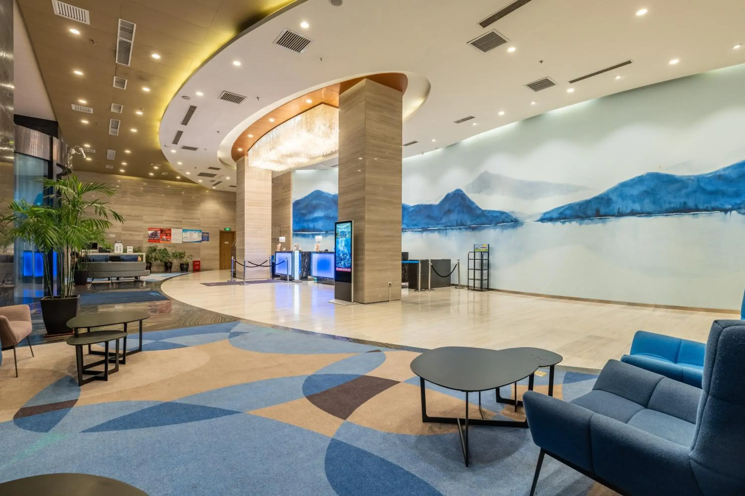 Property building in Holiday Inn Express Anshan Downtown by IHG Property building in Holiday Inn Express Anshan Downtown by IHG