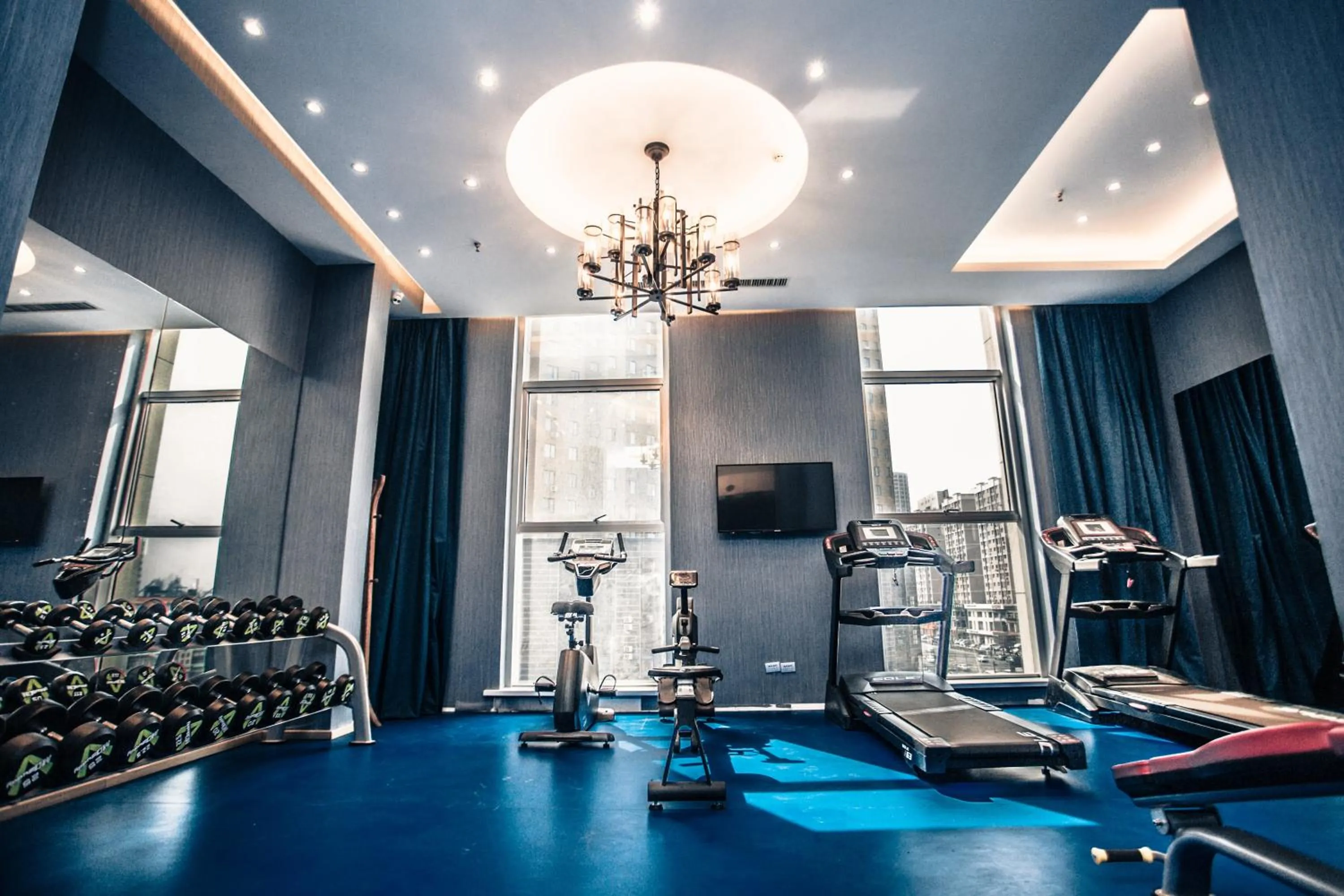 Fitness centre/facilities in Holiday Inn Express Anshan Downtown by IHG