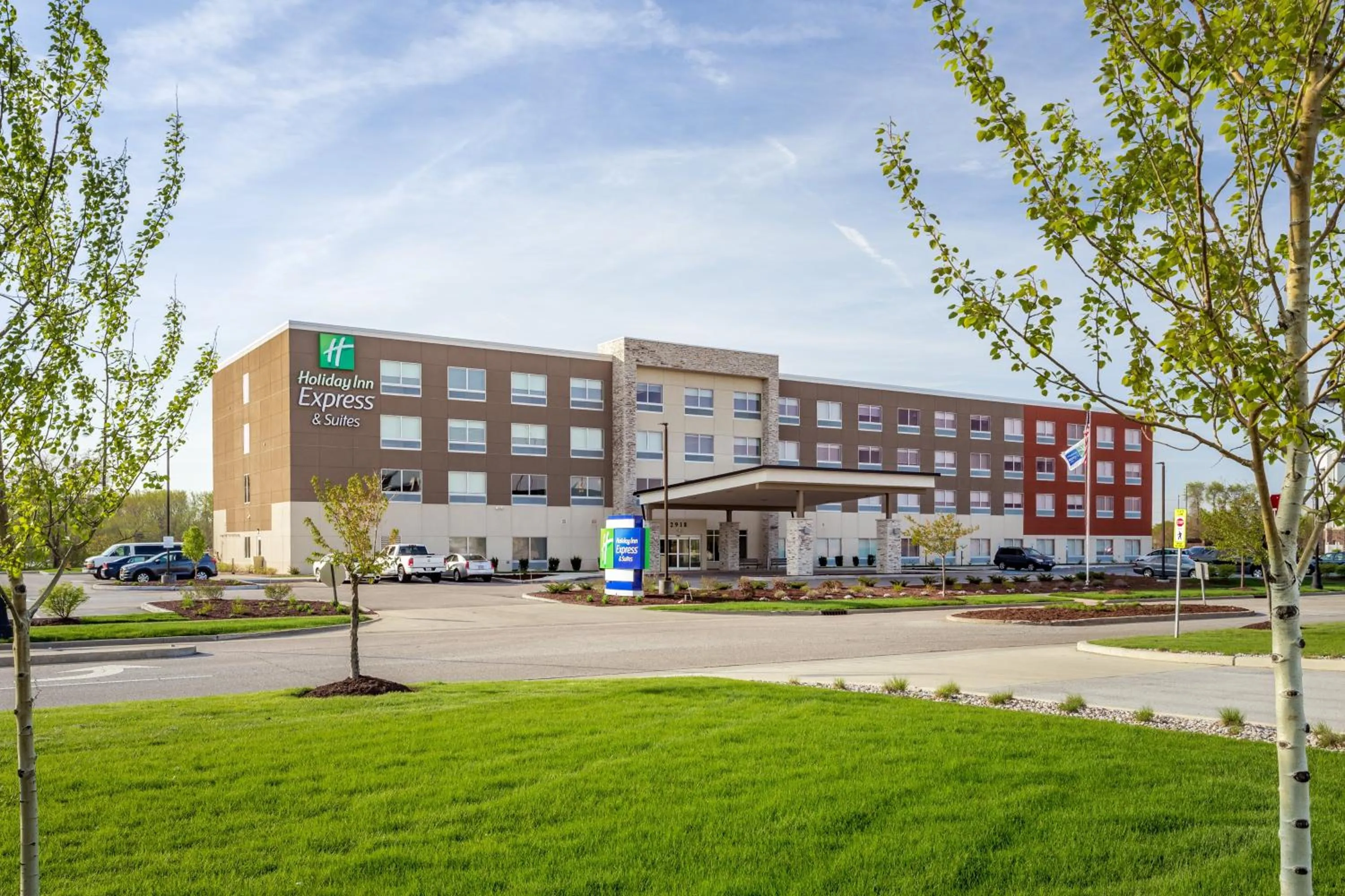Property building in Holiday Inn Express & Suites Hammond by IHG
