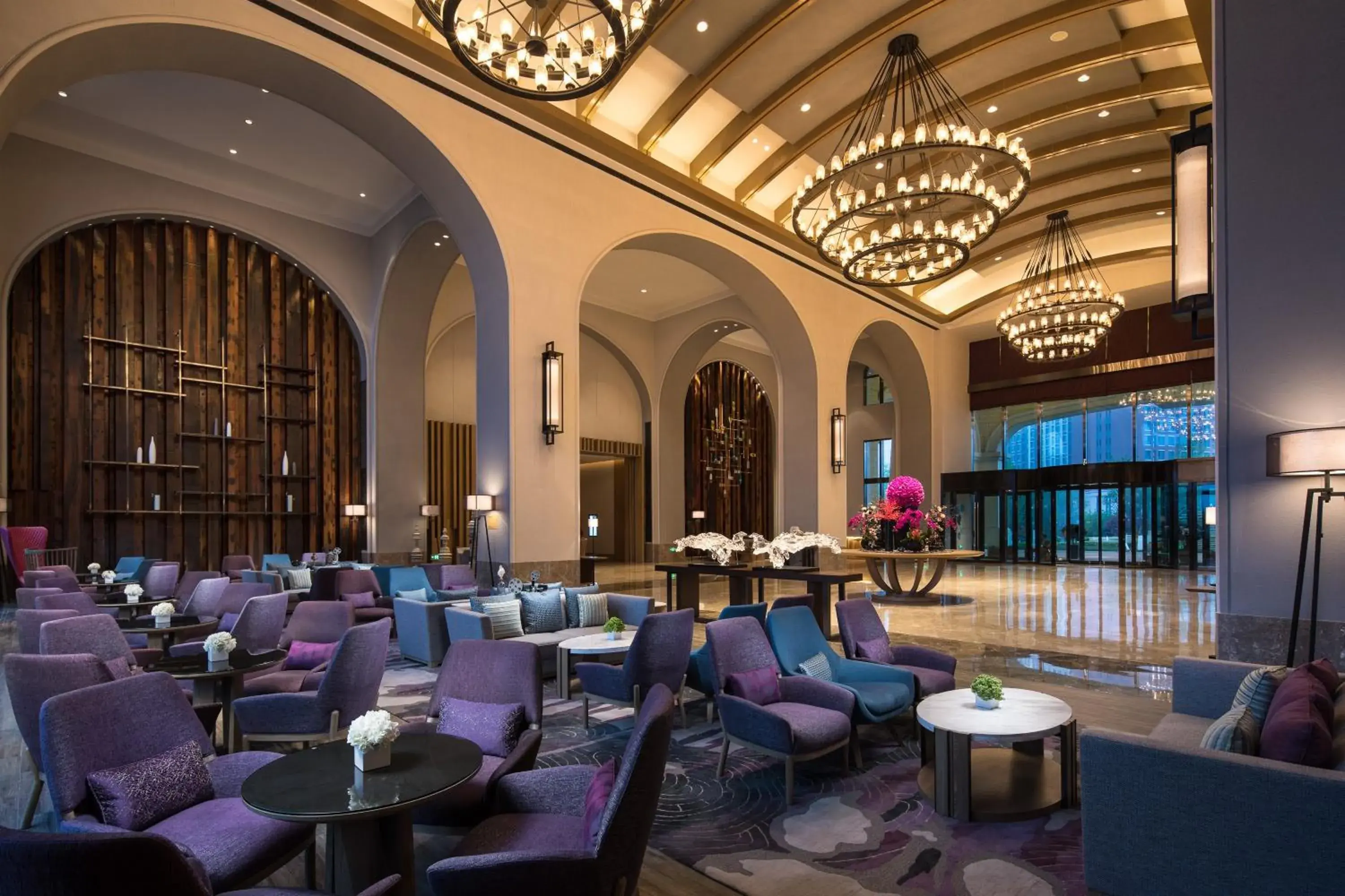 Property building in Crowne Plaza QingdaoOriental Movie Metropolis by IHG Property building in Crowne Plaza QingdaoOriental Movie Metropolis by IHG