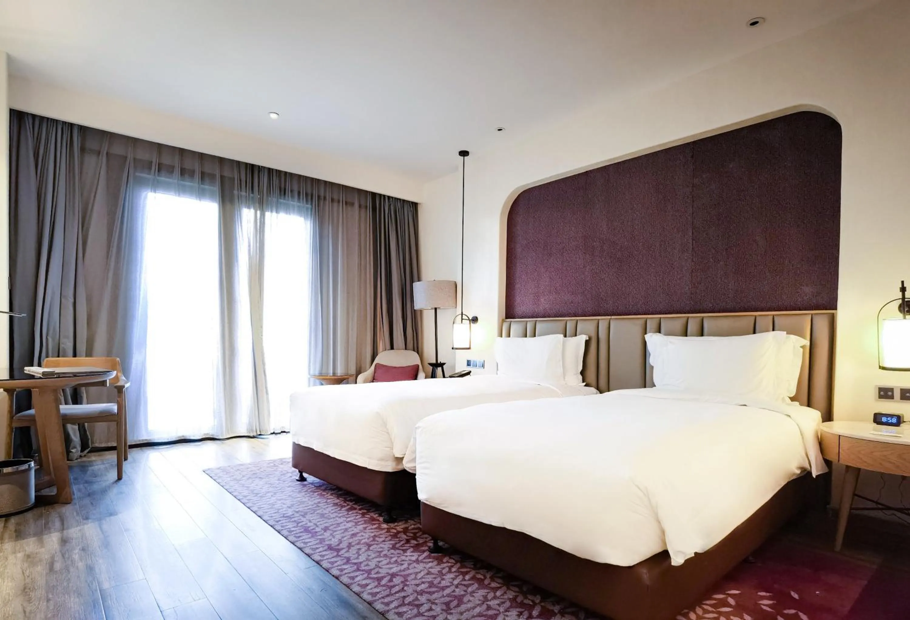 Photo of the whole room, Bed in Crowne Plaza QingdaoOriental Movie Metropolis by IHG