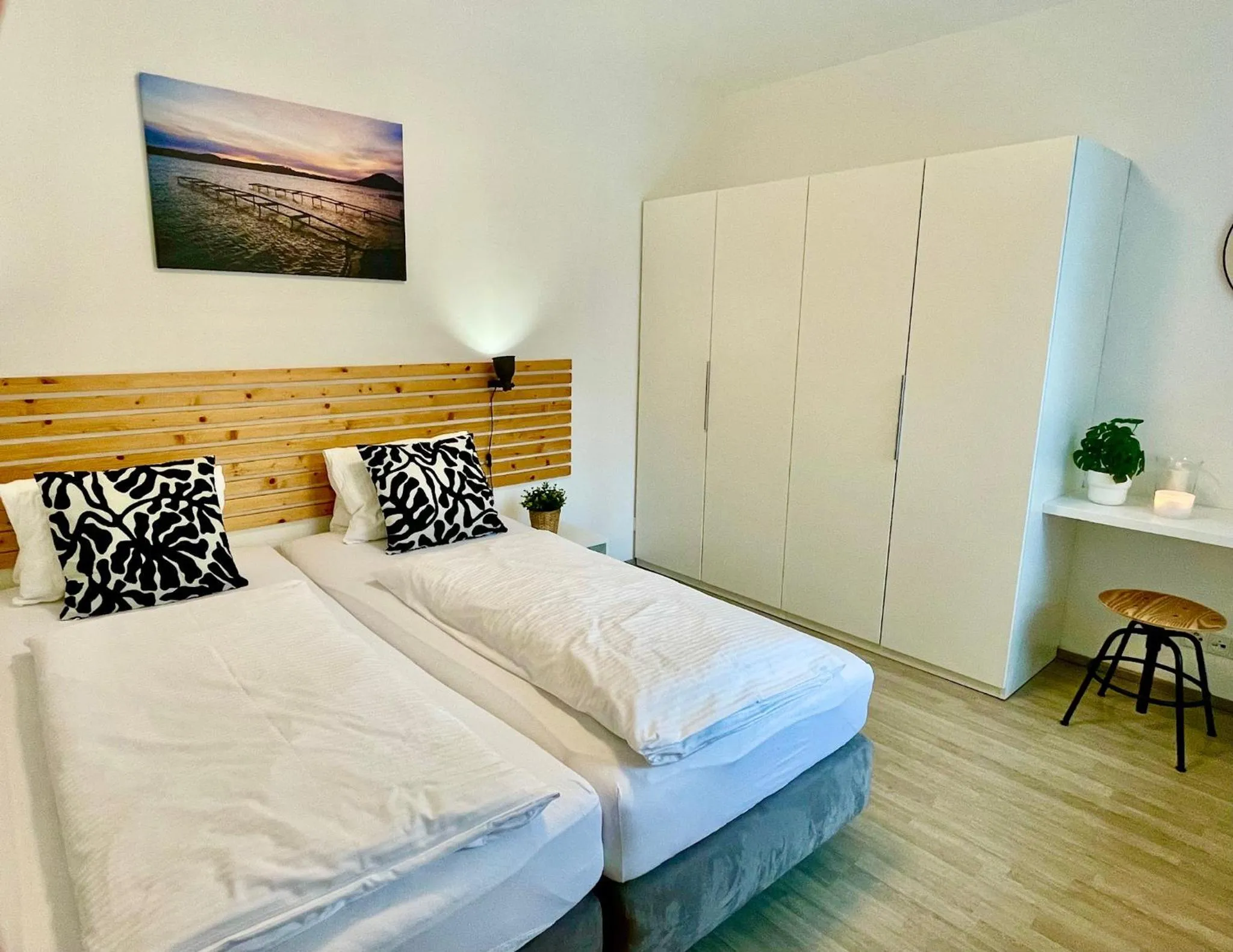 Bed in Lakepark Residence