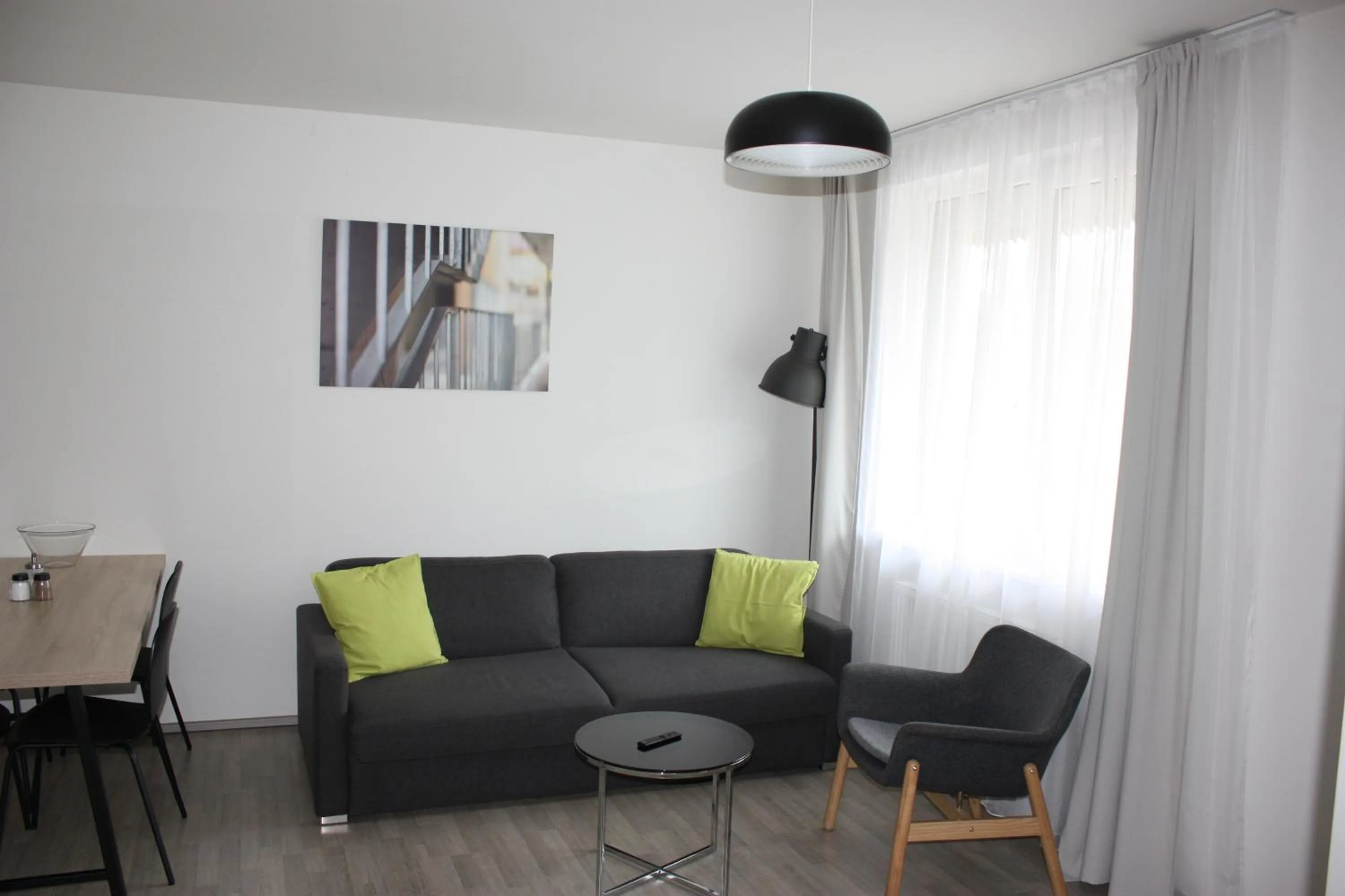 Living room in Lakepark Residence