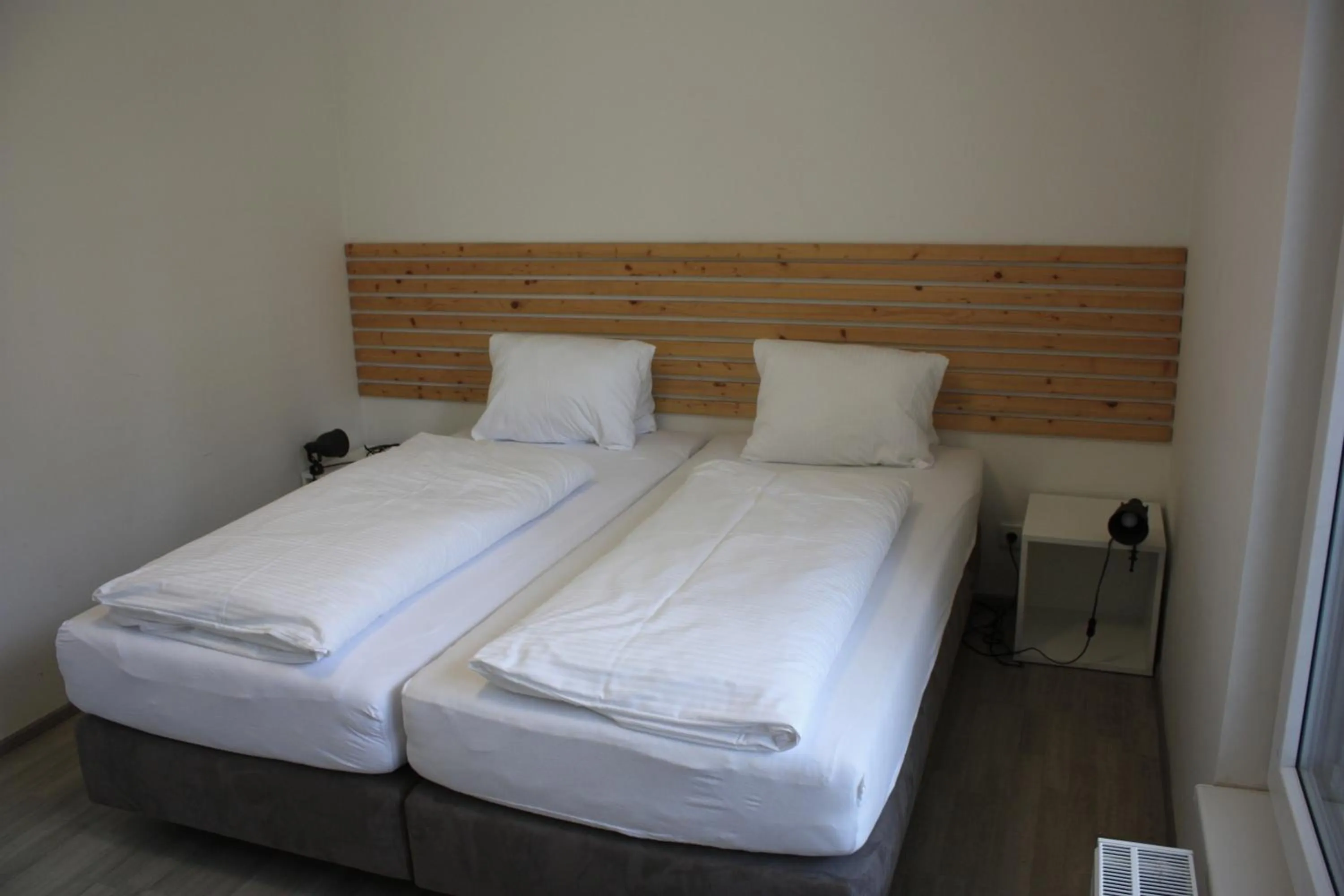 Bed in Lakepark Residence