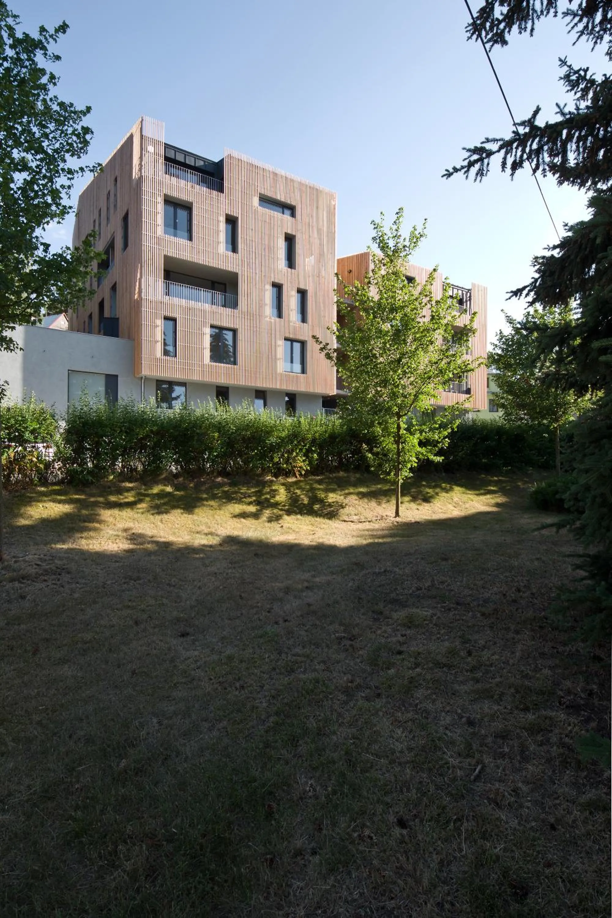 Property building in Lakepark Residence